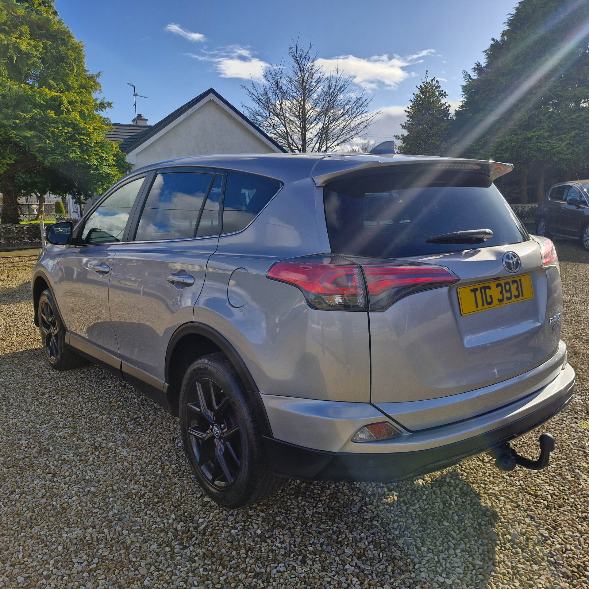 Mar 2018 Toyota RAV4