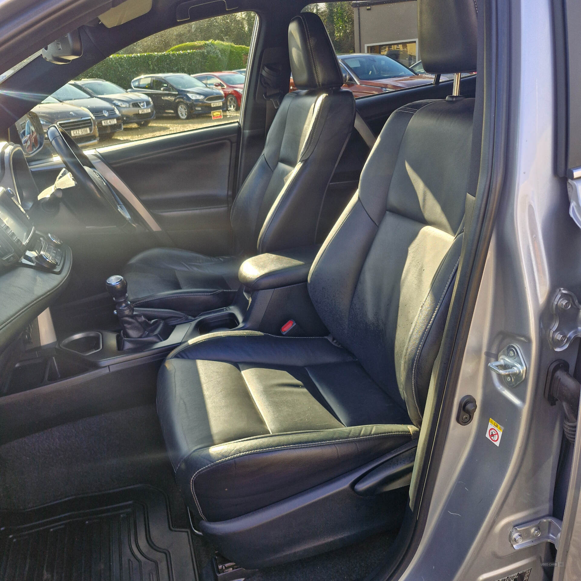 Mar 2018 Toyota RAV4