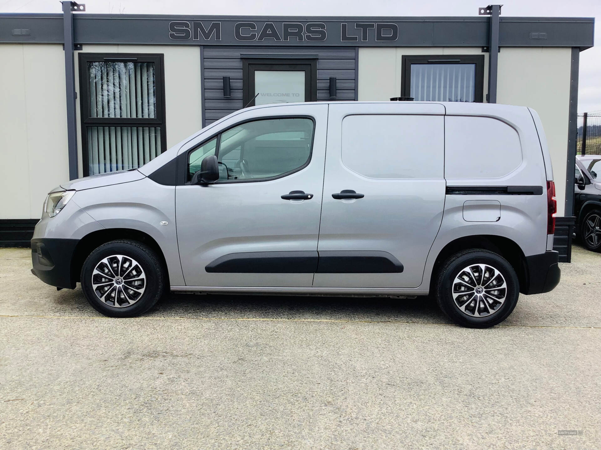 Jun 2019 Vauxhall Combo 2000 1.6 Turbo D 100ps H1 Edition Van