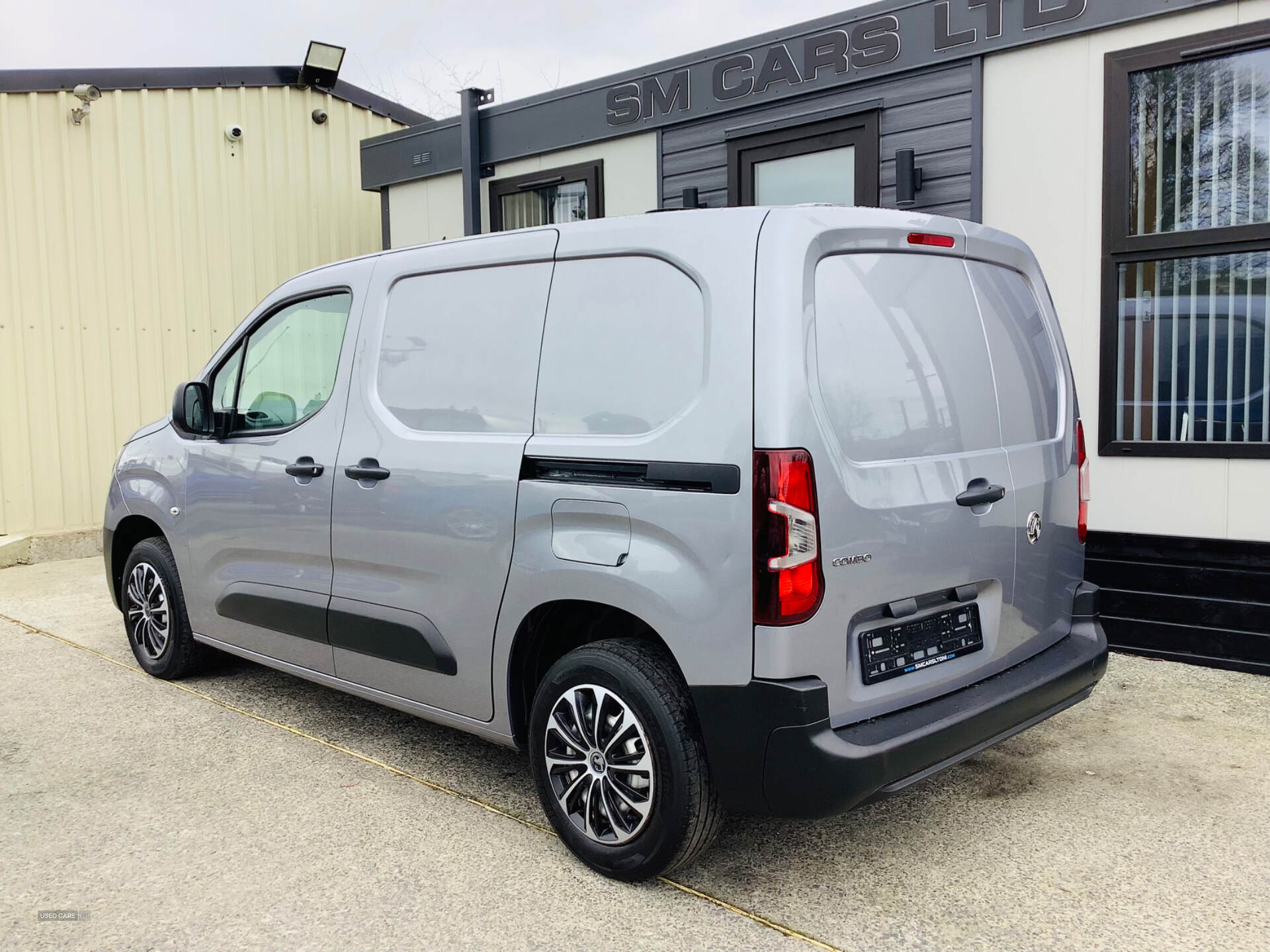 Jun 2019 Vauxhall Combo 2000 1.6 Turbo D 100ps H1 Edition Van