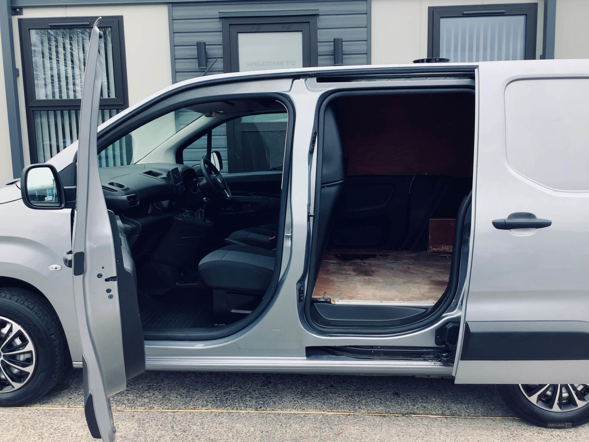 Jun 2019 Vauxhall Combo 2000 1.6 Turbo D 100ps H1 Edition Van