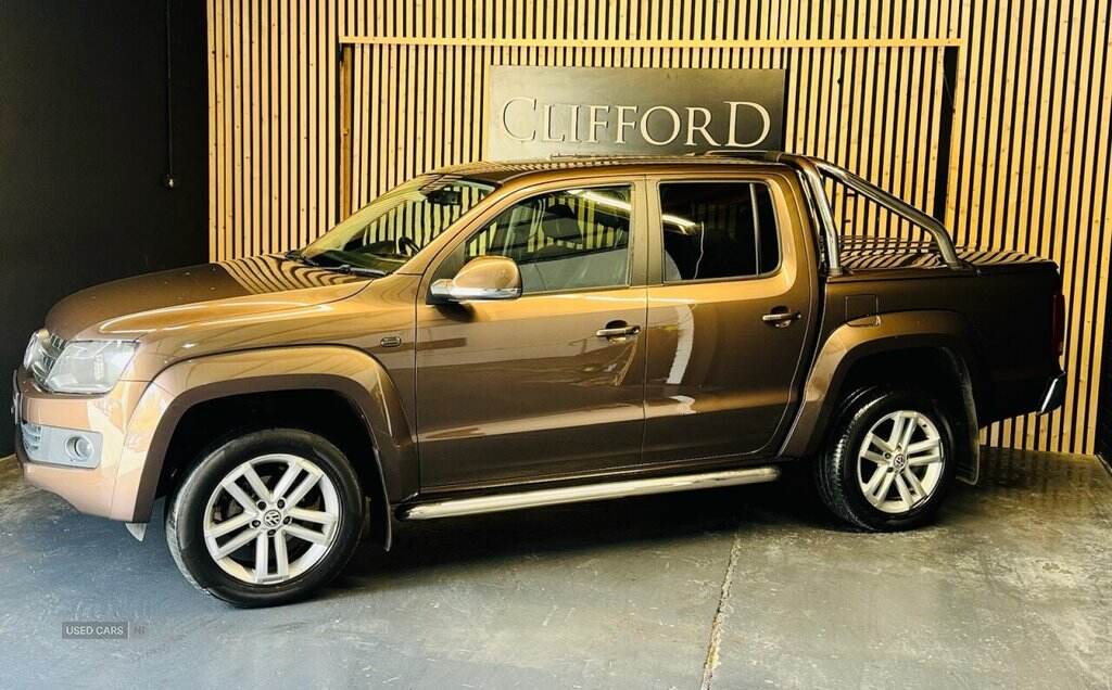 Nov 2013 Volkswagen Amarok D/Cab Pick Up Highline 2.0 BiTDI 180 BMT 4MTN Auto