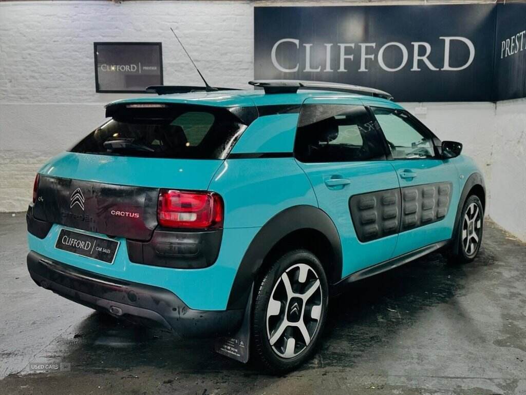 Jul 2015 Citroen C4 Cactus 1.2 PureTech [82] Feel 5dr