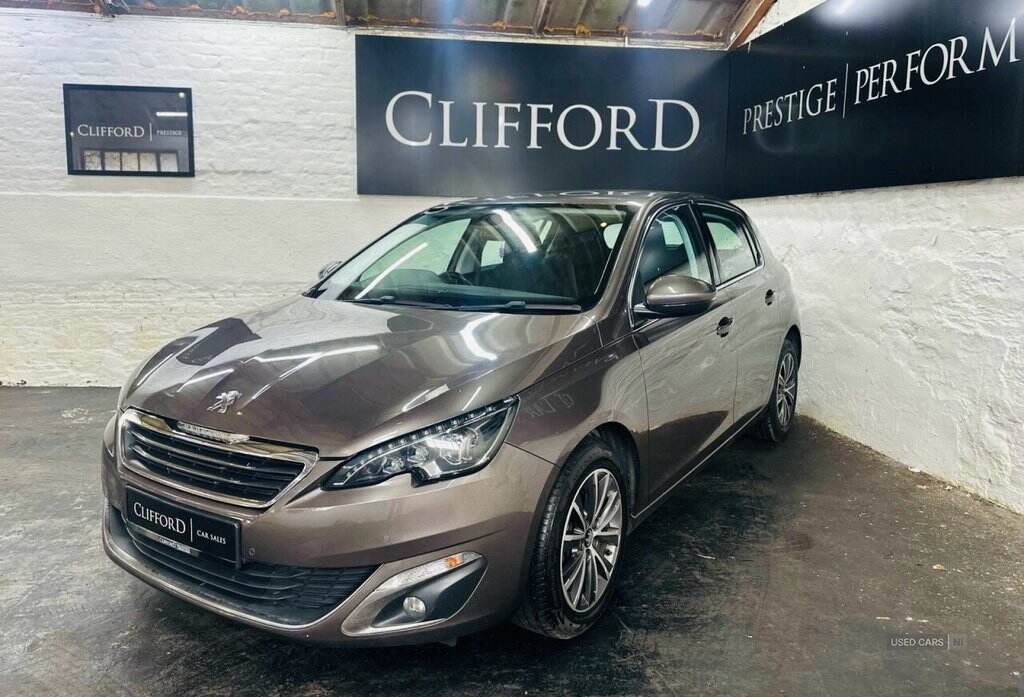 Oct 2015 Peugeot 308 1.6 BlueHDi 120 Allure 5dr