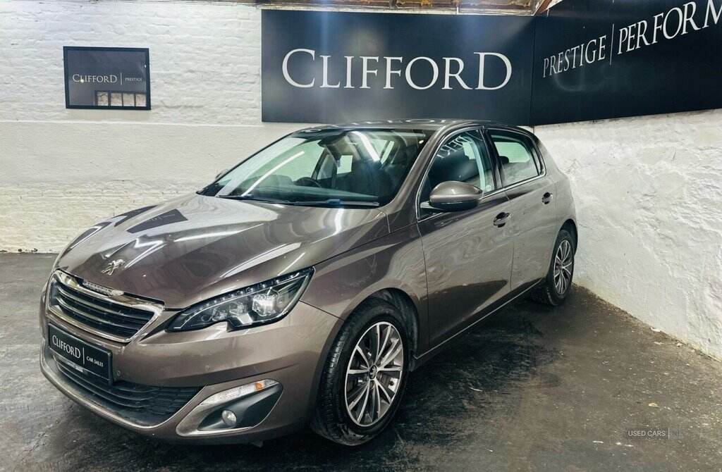 Oct 2015 Peugeot 308 1.6 BlueHDi 120 Allure 5dr