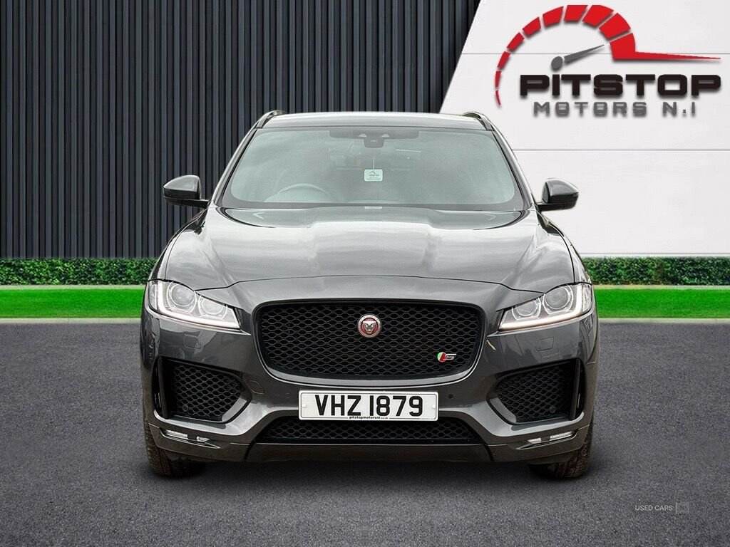 Apr 2017 Jaguar F-Pace 3.0d V6 S 5dr Auto AWD