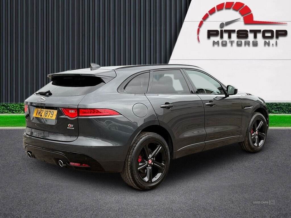 Apr 2017 Jaguar F-Pace 3.0d V6 S 5dr Auto AWD