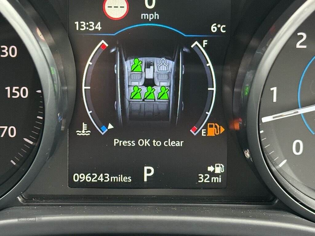 Apr 2017 Jaguar F-Pace 3.0d V6 S 5dr Auto AWD