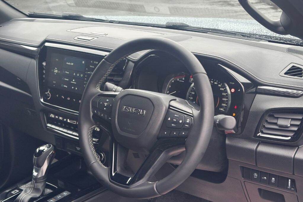 Apr 2025 Isuzu D-Max V-Cross STEEL Edition Automatic
