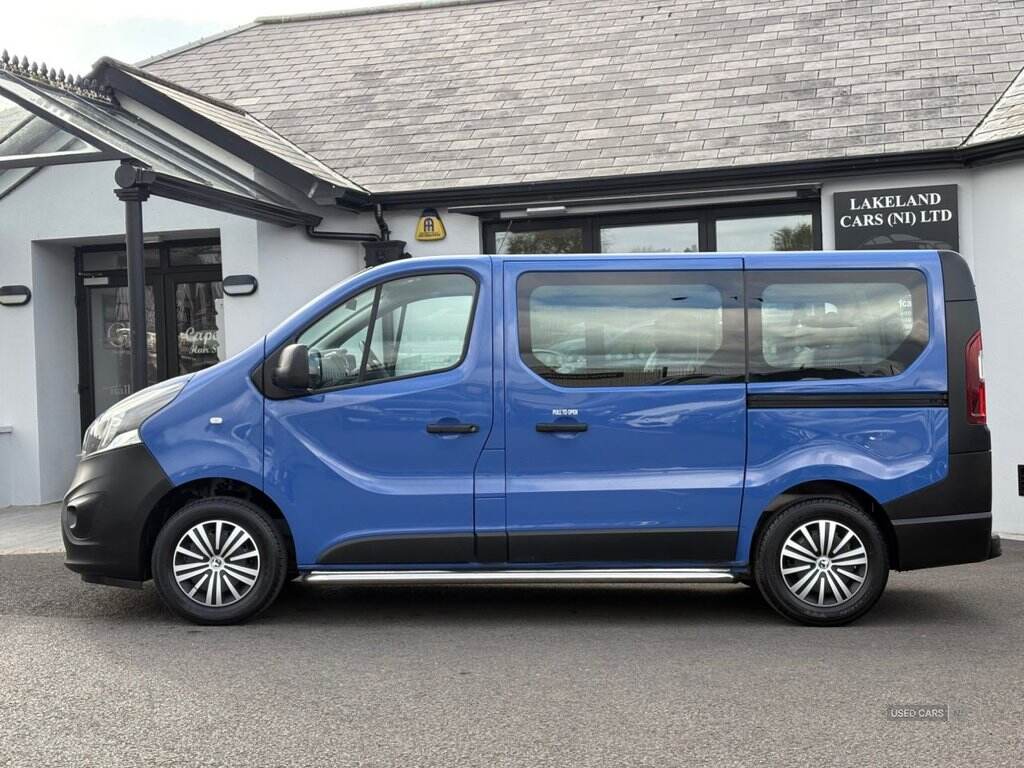 Jun 2016 Vauxhall Vivaro 2900 1.6CDTI 95PS ecoFLEX H1 Combi 9 Seat