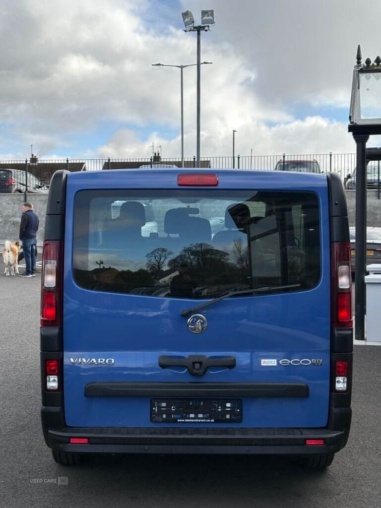 Jun 2016 Vauxhall Vivaro 2900 1.6CDTI 95PS ecoFLEX H1 Combi 9 Seat