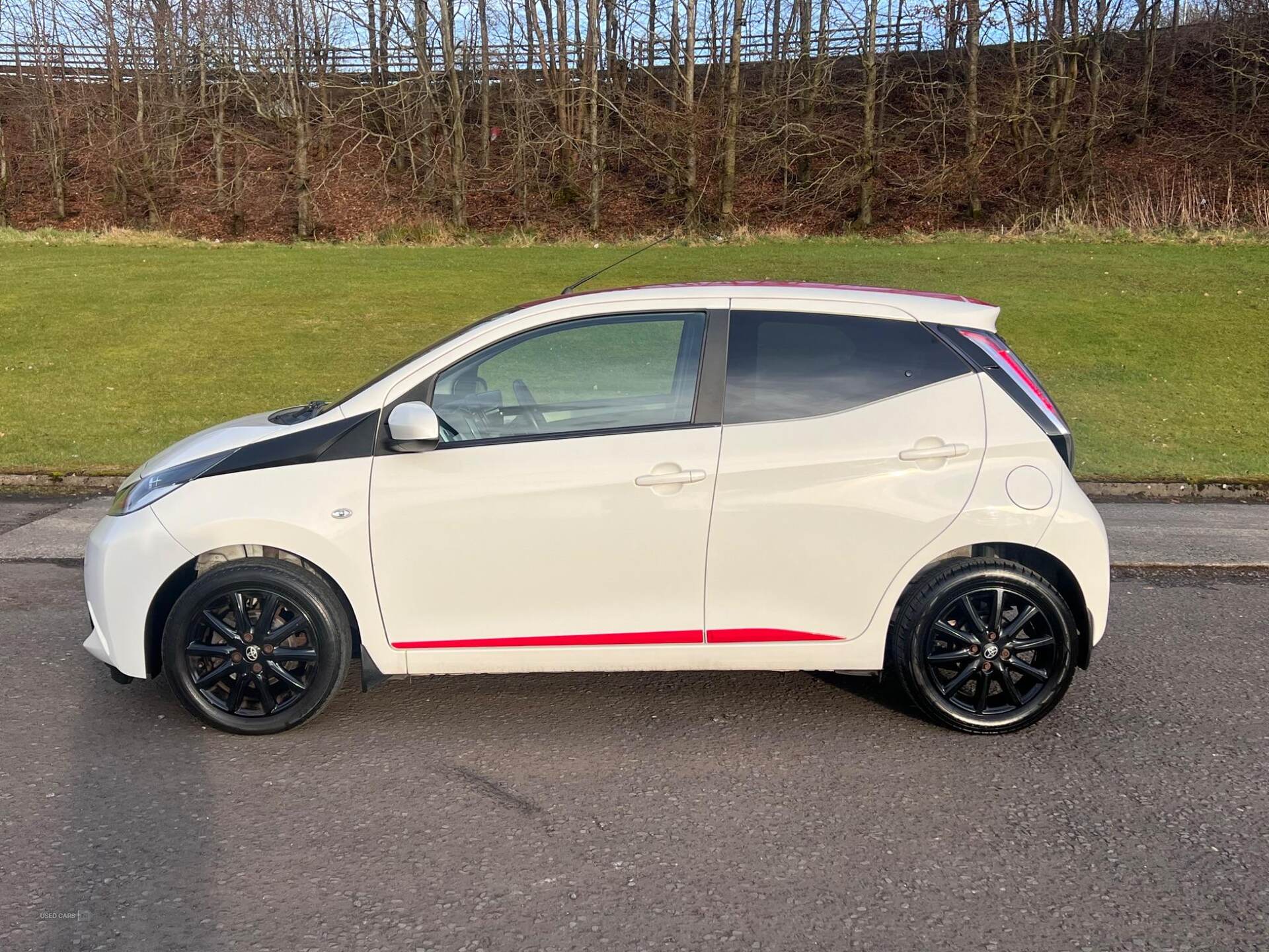 Feb 2018 Toyota Aygo 1.0 VVT-i X-Press 5dr x-shift