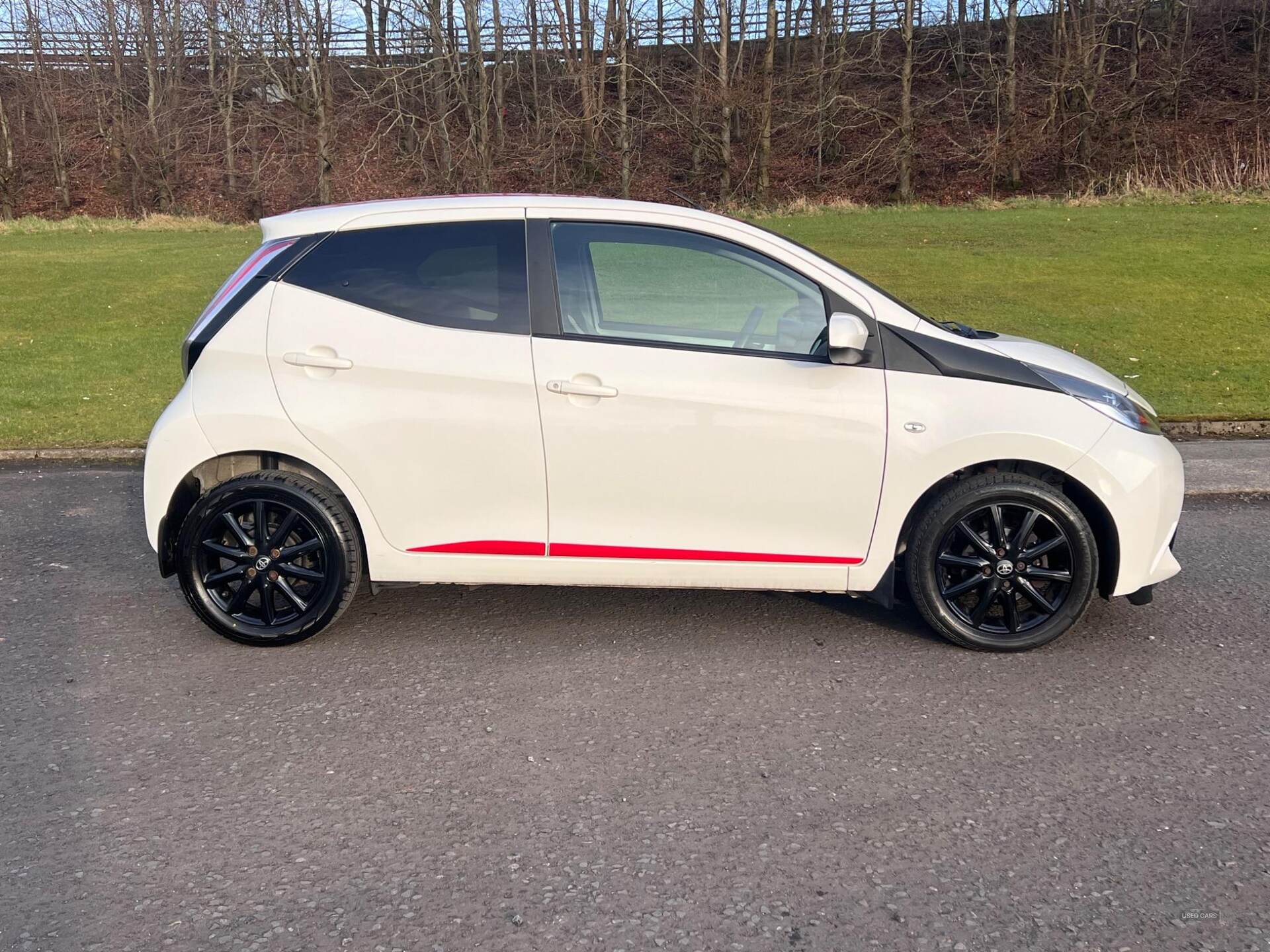 Feb 2018 Toyota Aygo 1.0 VVT-i X-Press 5dr x-shift
