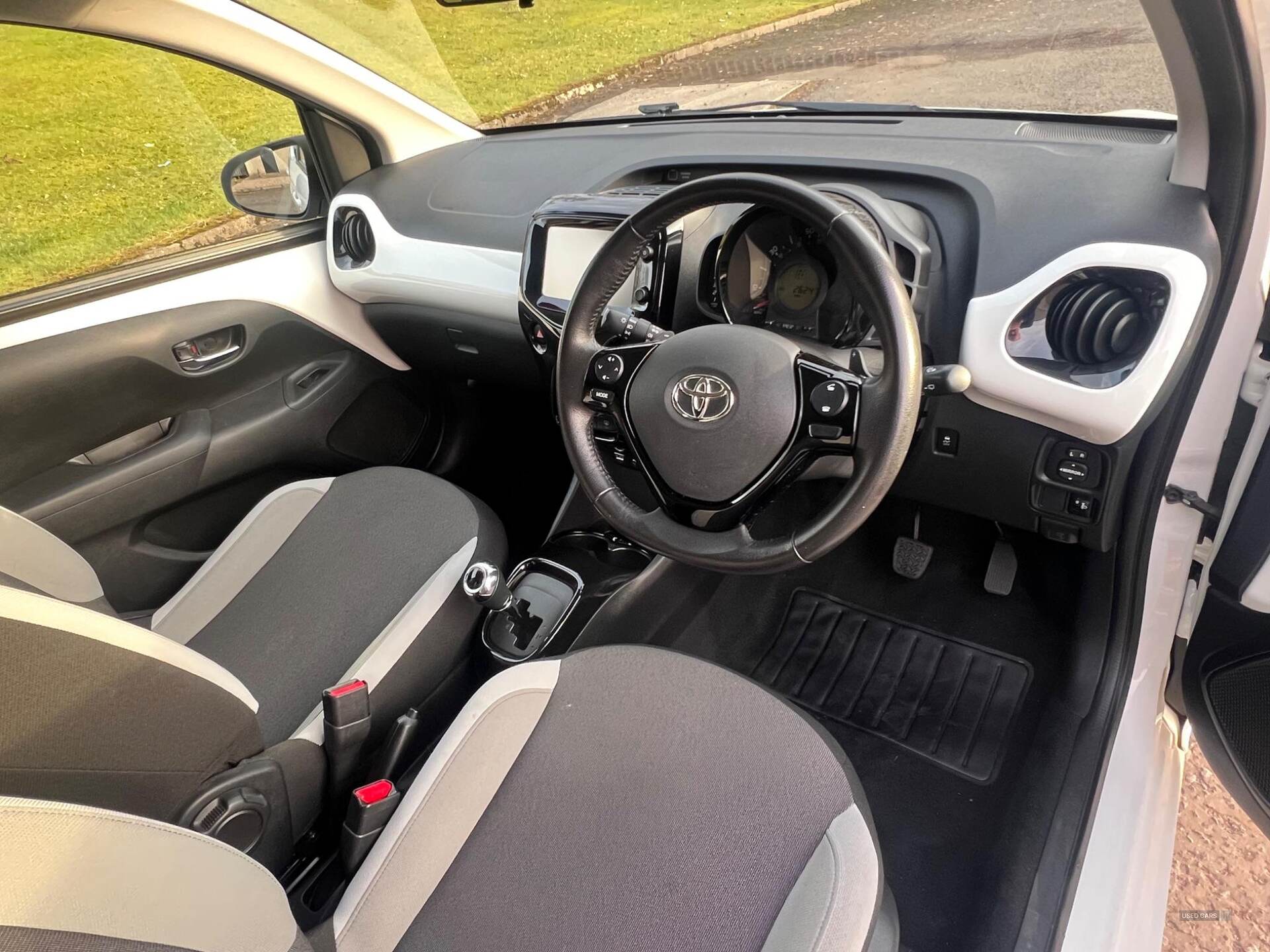 Feb 2018 Toyota Aygo 1.0 VVT-i X-Press 5dr x-shift