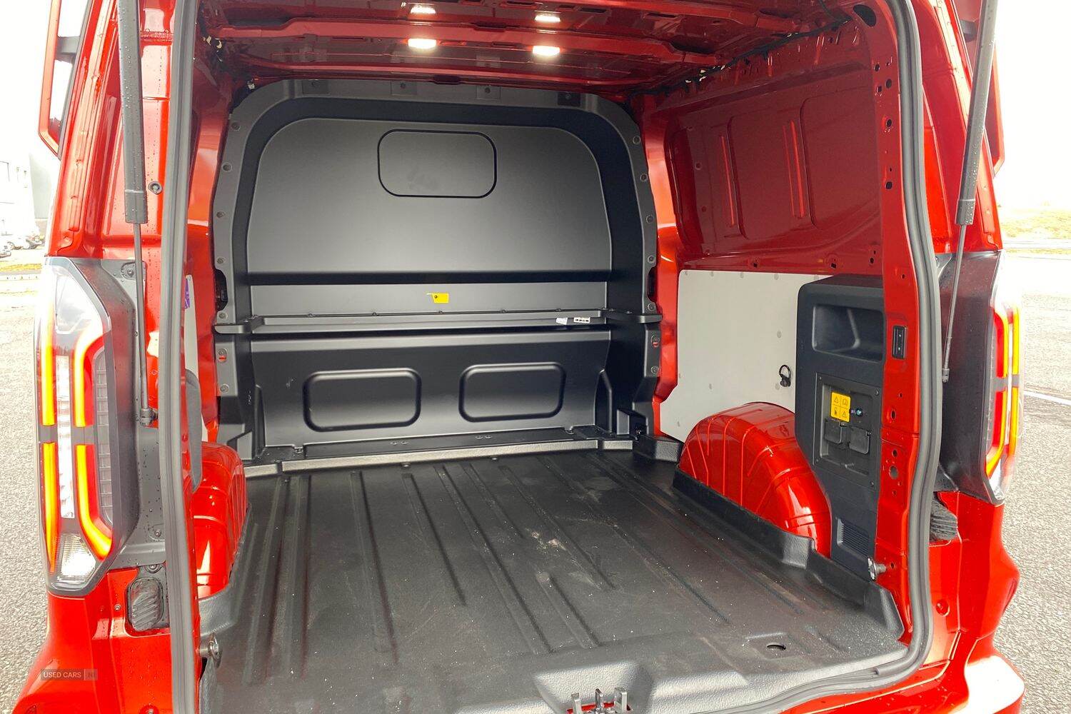 Ford Transit Custom 320 MSRT AUTO L2 LWB Double Cab In Van 2.5 227PS PHEV CVT 6.2 FWD Low Roof, LIFTGATE REAR CARGO DOORS, TOW BAR