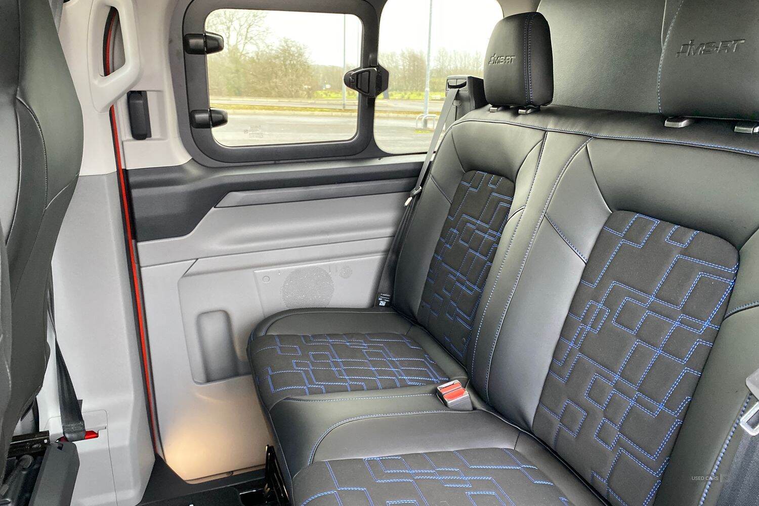 Ford Transit Custom 320 MSRT AUTO L2 LWB Double Cab In Van 2.5 227PS PHEV CVT 6.2 FWD Low Roof, LIFTGATE REAR CARGO DOORS, TOW BAR