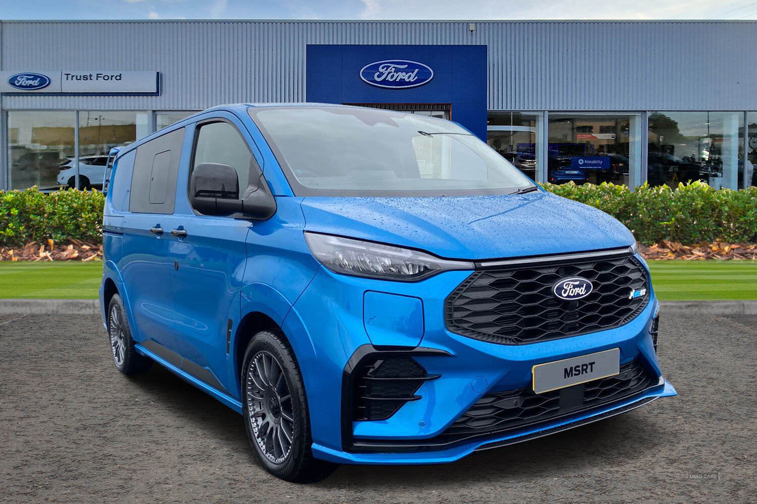 Ford E-TRANSIT CUSTOM 320 MSRT AUTO L1 SWB Double Cab In Van 65kWh 160kw 218PS BEV RWD Low Roof, LIFTGATE REAR CARGO DOOR, TOW BAR