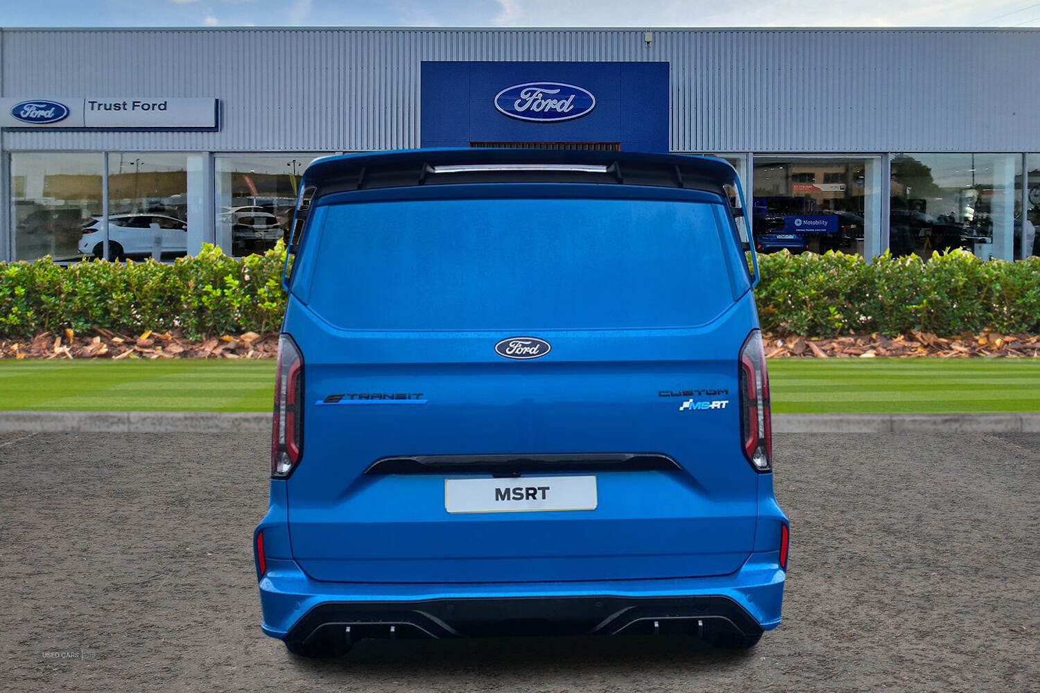 Ford E-TRANSIT CUSTOM 320 MSRT AUTO L1 SWB Double Cab In Van 65kWh 160kw 218PS BEV RWD Low Roof, LIFTGATE REAR CARGO DOOR, TOW BAR