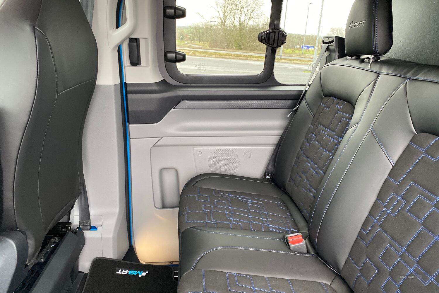 Ford E-TRANSIT CUSTOM 320 MSRT AUTO L1 SWB Double Cab In Van 65kWh 160kw 218PS BEV RWD Low Roof, LIFTGATE REAR CARGO DOOR, TOW BAR
