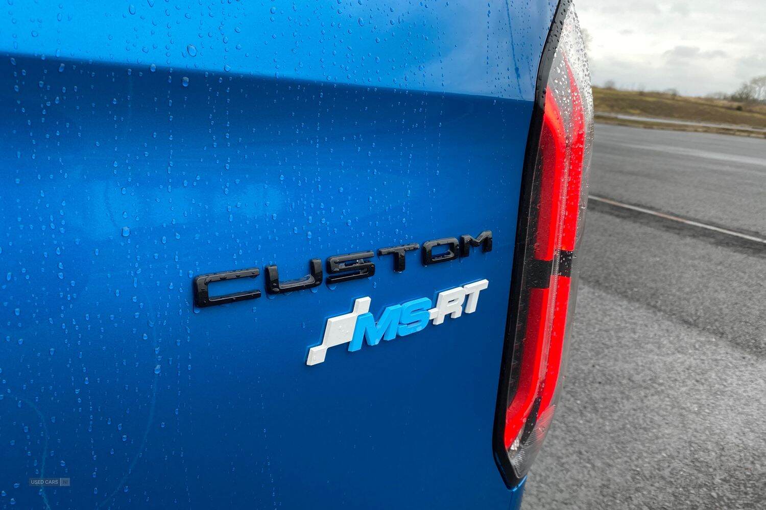 Ford E-TRANSIT CUSTOM 320 MSRT AUTO L1 SWB Double Cab In Van 65kWh 160kw 218PS BEV RWD Low Roof, LIFTGATE REAR CARGO DOOR, TOW BAR