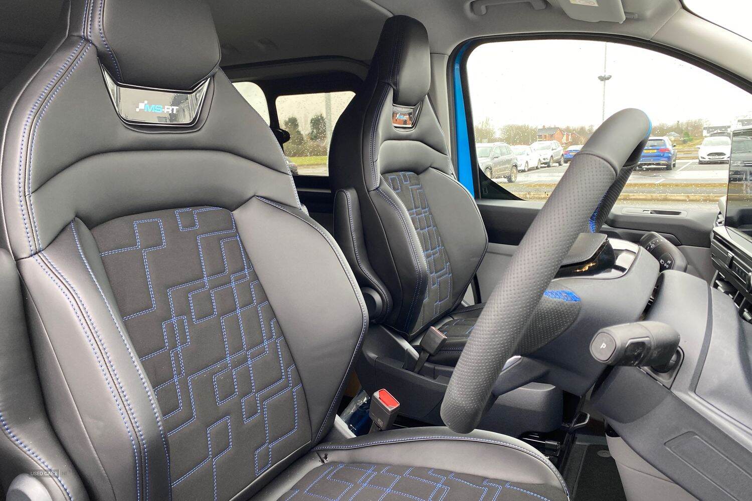 Ford E-TRANSIT CUSTOM 320 MSRT AUTO L1 SWB Double Cab In Van 65kWh 160kw 218PS BEV RWD Low Roof, LIFTGATE REAR CARGO DOOR, TOW BAR