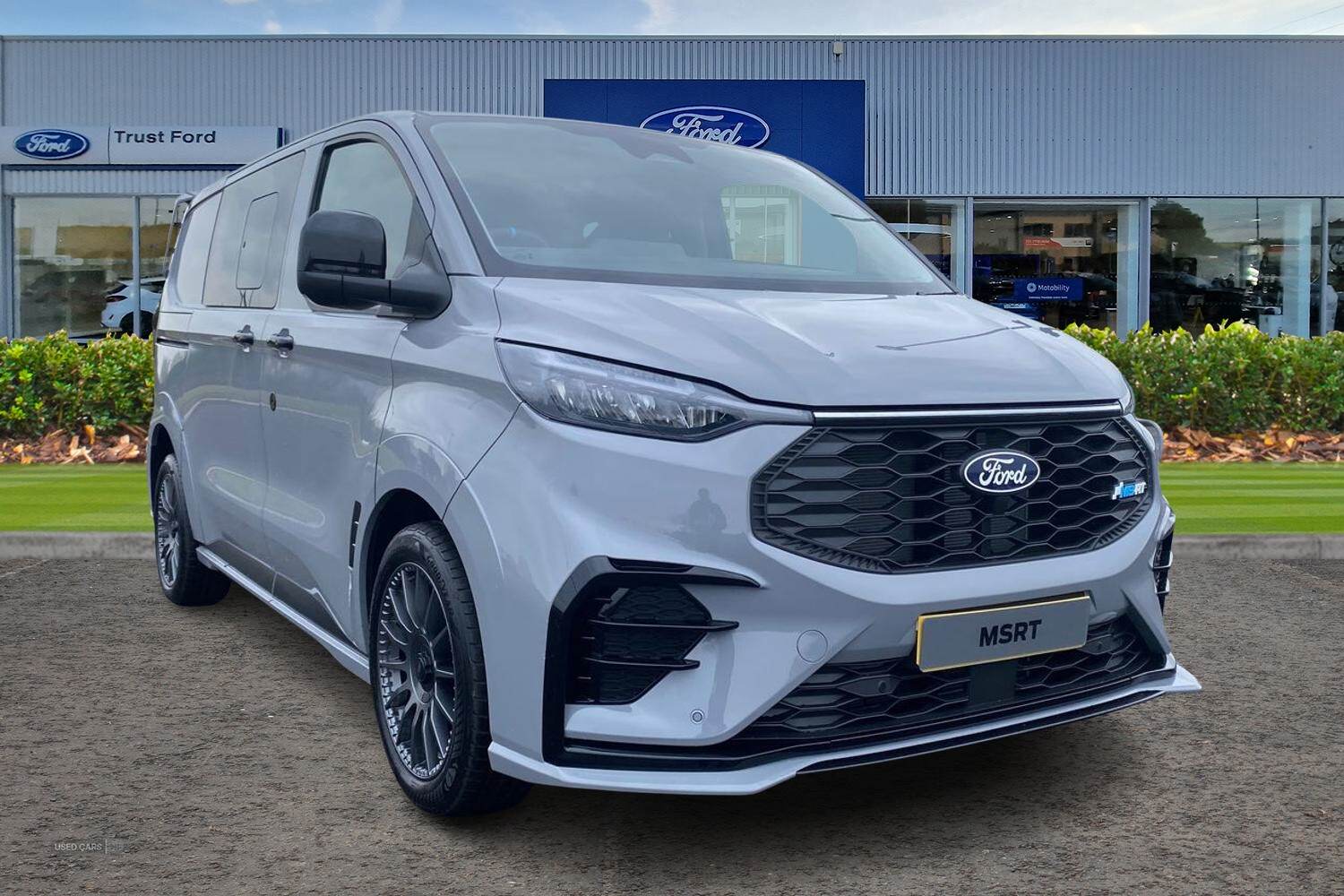 Ford E-TRANSIT CUSTOM 320 MSRT AUTO L1 SWB Double Cab In Van 65kWh 160kw 218PS BEV RWD Low Roof, LIFTGATE REAR CARGO DOOR, TOW BAR
