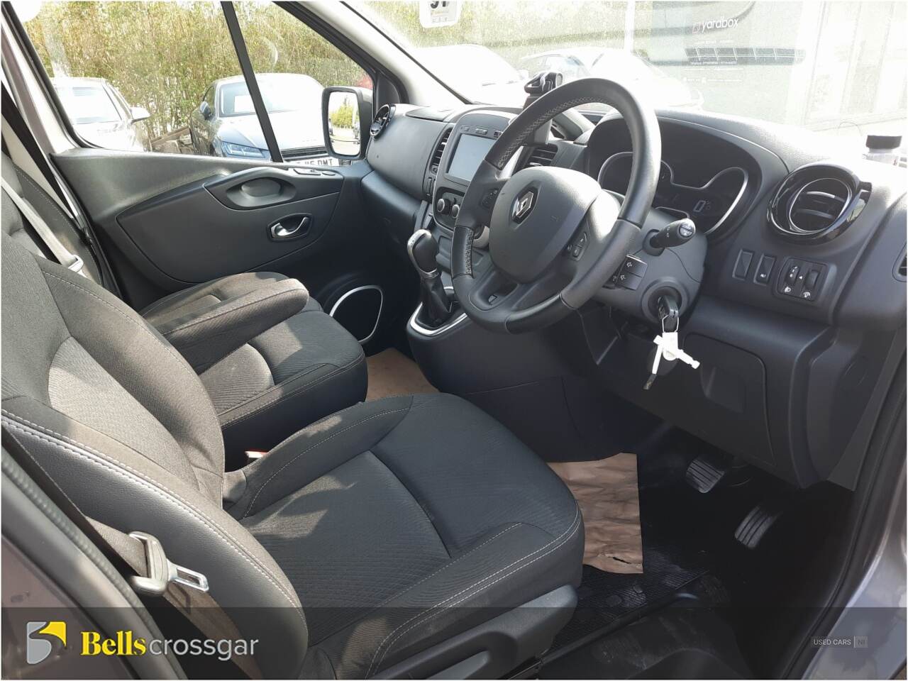 Feb 2021 Renault Trafic LL30 ENERGY dCi 170 Sport Nav 9 Seater EDC