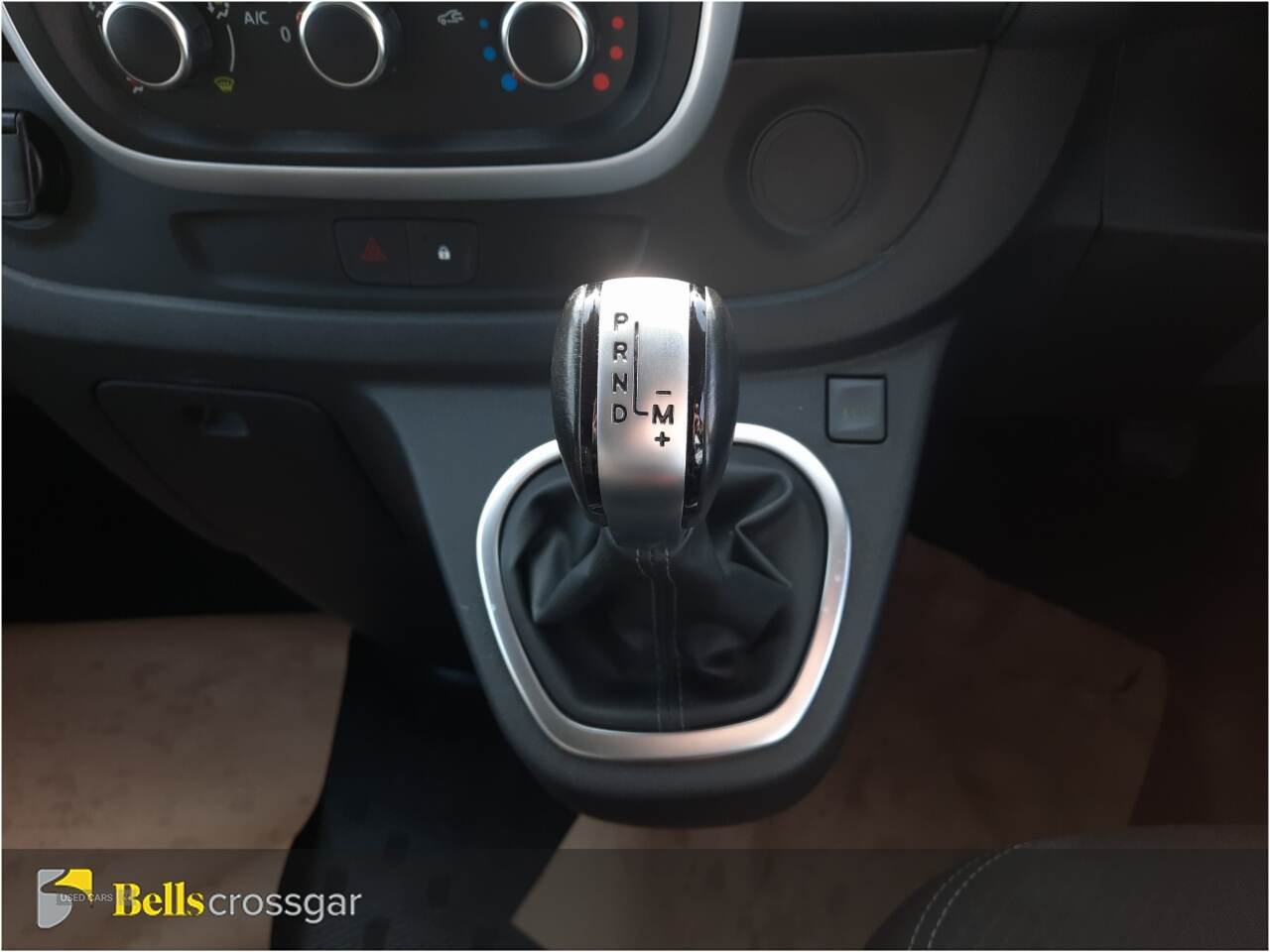 Feb 2021 Renault Trafic LL30 ENERGY dCi 170 Sport Nav 9 Seater EDC