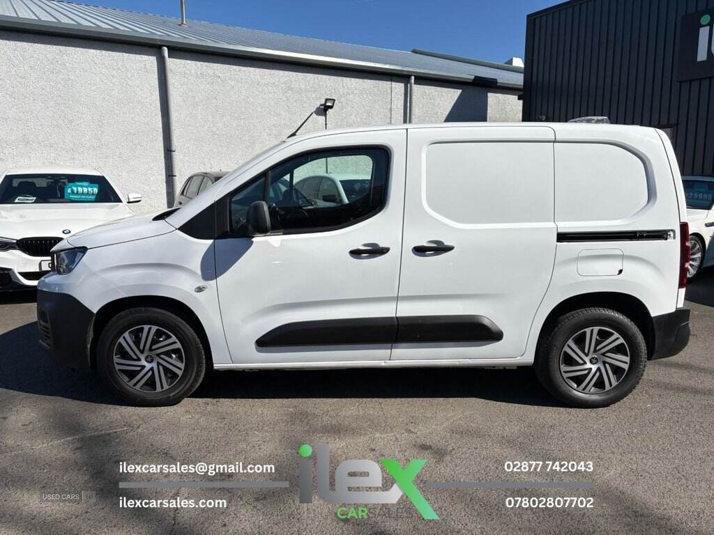 May 2019 Peugeot Partner 1000 1.6 BlueHDi 100 Grip Van