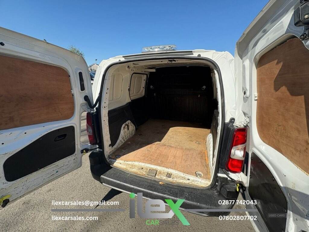 May 2019 Peugeot Partner 1000 1.6 BlueHDi 100 Grip Van