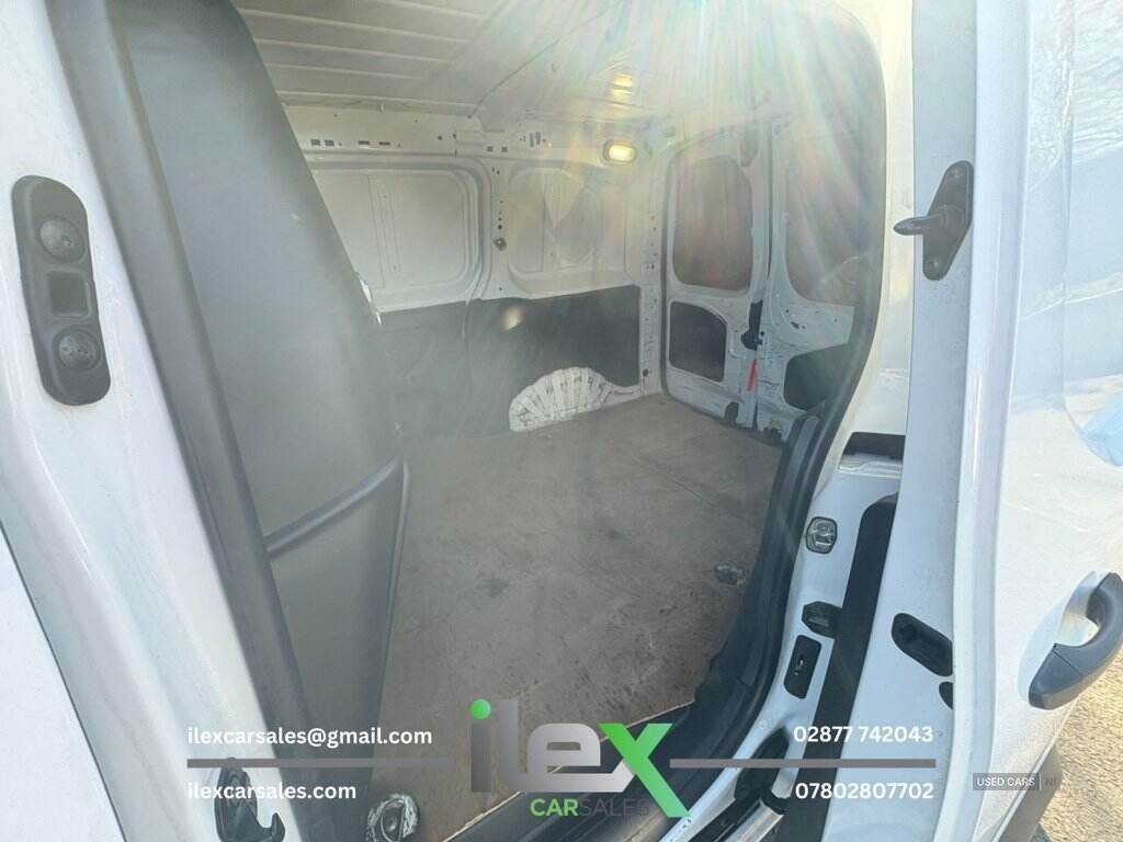 May 2019 Peugeot Partner 1000 1.6 BlueHDi 100 Grip Van