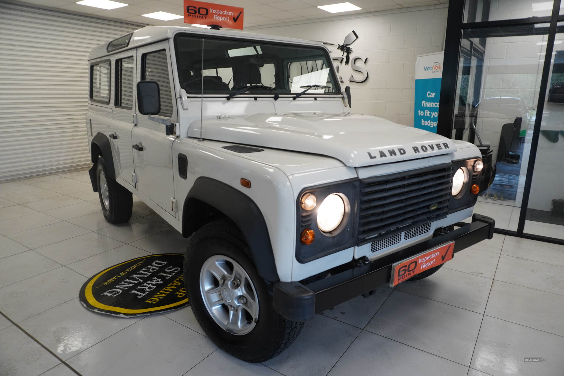Oct 2009 Land Rover Defender County Station Wagon TDCi