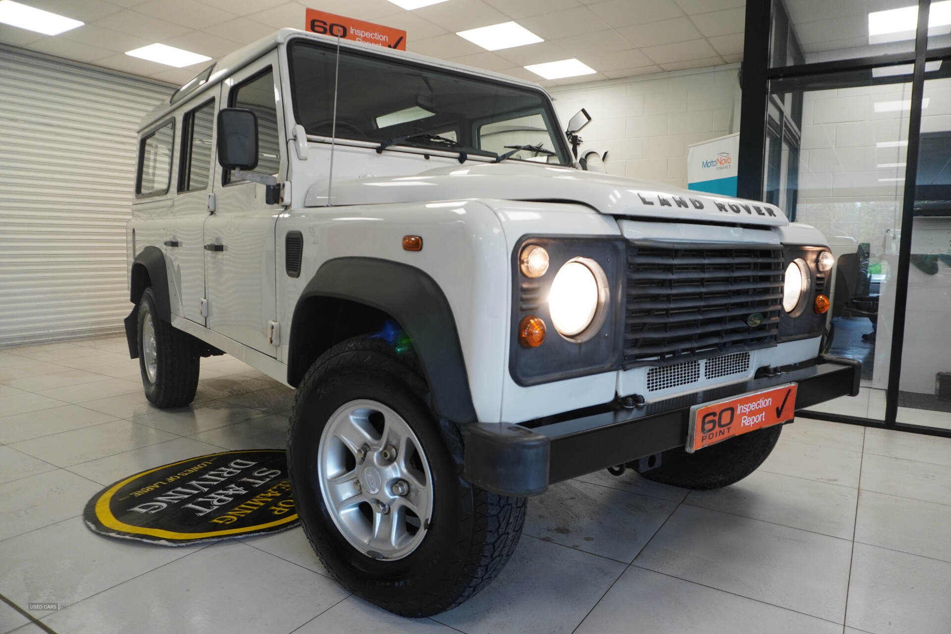 Oct 2009 Land Rover Defender County Station Wagon TDCi