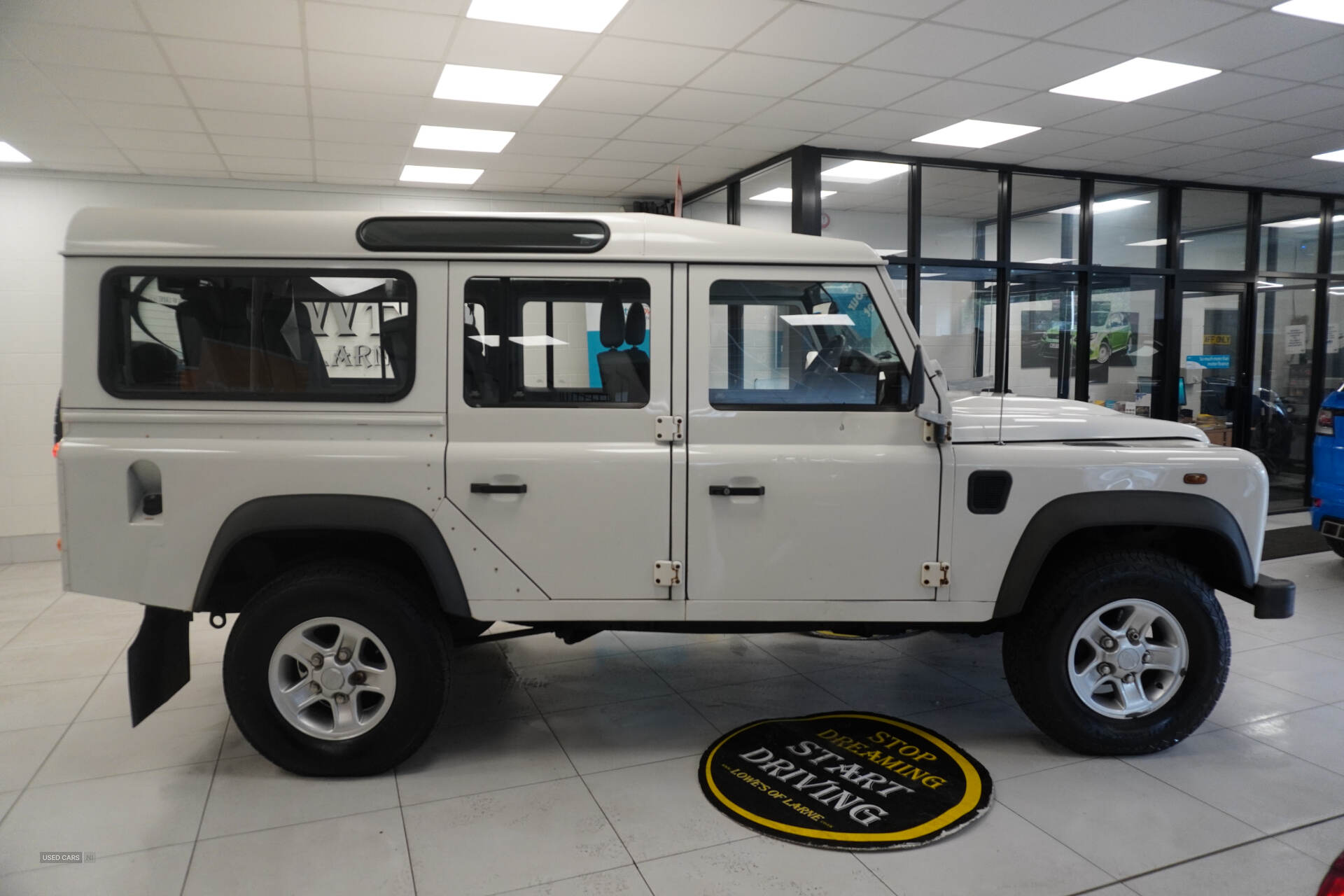 Oct 2009 Land Rover Defender County Station Wagon TDCi