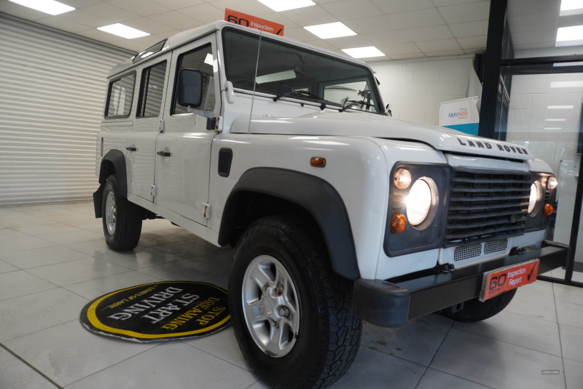 Oct 2009 Land Rover Defender County Station Wagon TDCi