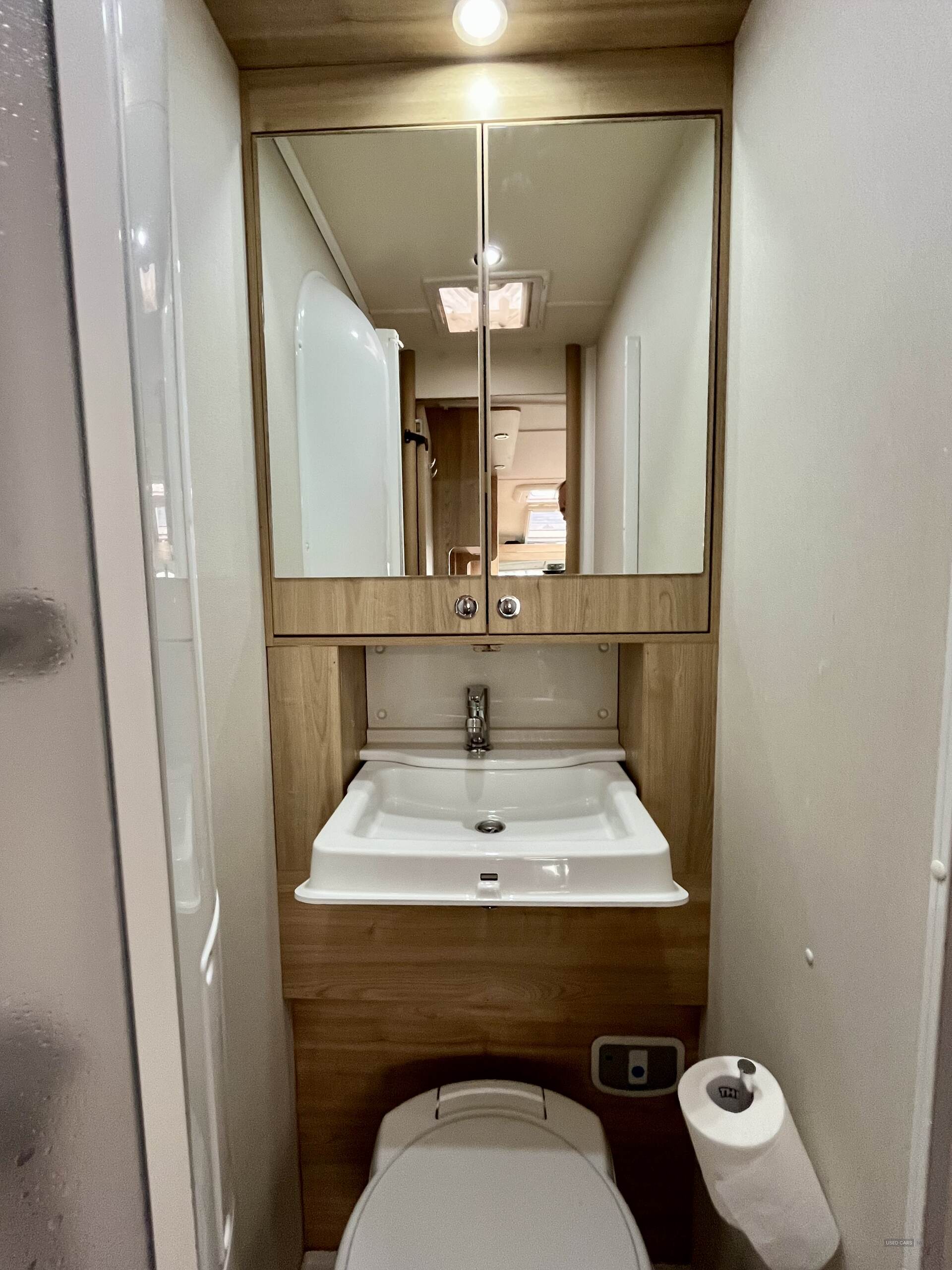 Mar 2017 Elddis Majestic 155 160hp fixed bed, 4 berth, 4 seat belts