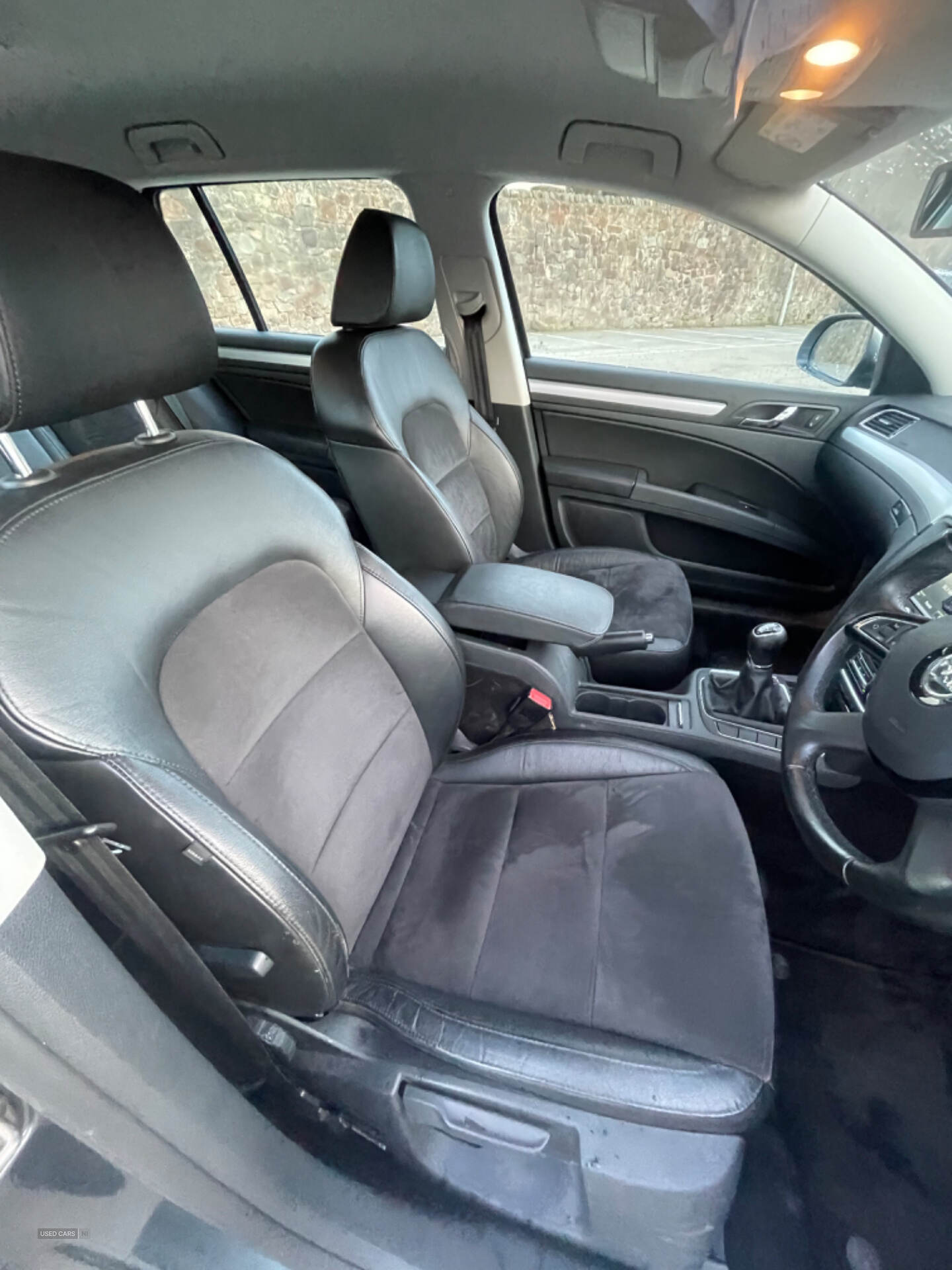 Apr 2015 Skoda Superb 2.0 TDI CR 140 SE 5dr