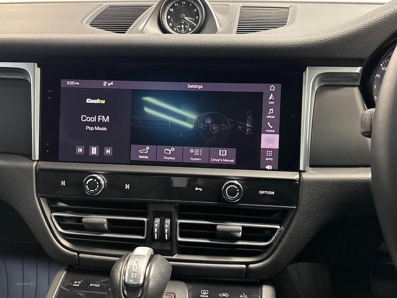Dec 2021 Porsche Macan 5Dr Pdk