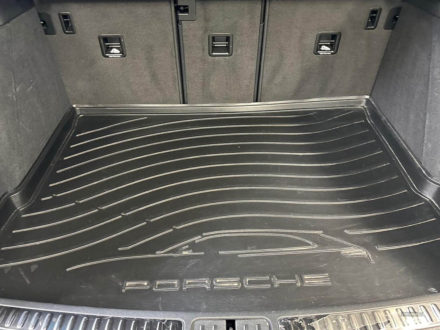 Dec 2021 Porsche Macan 5Dr Pdk