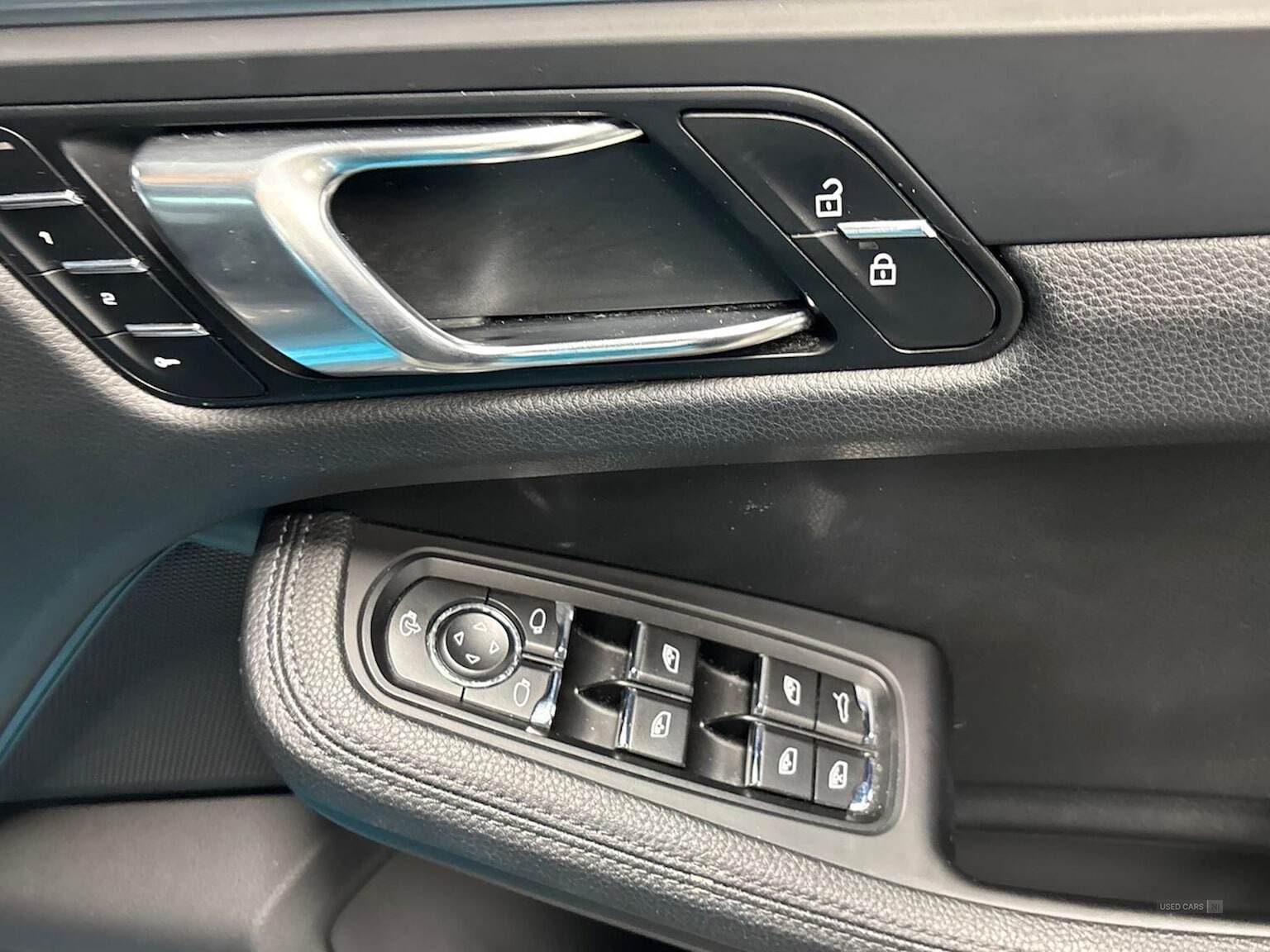 Dec 2021 Porsche Macan 5Dr Pdk