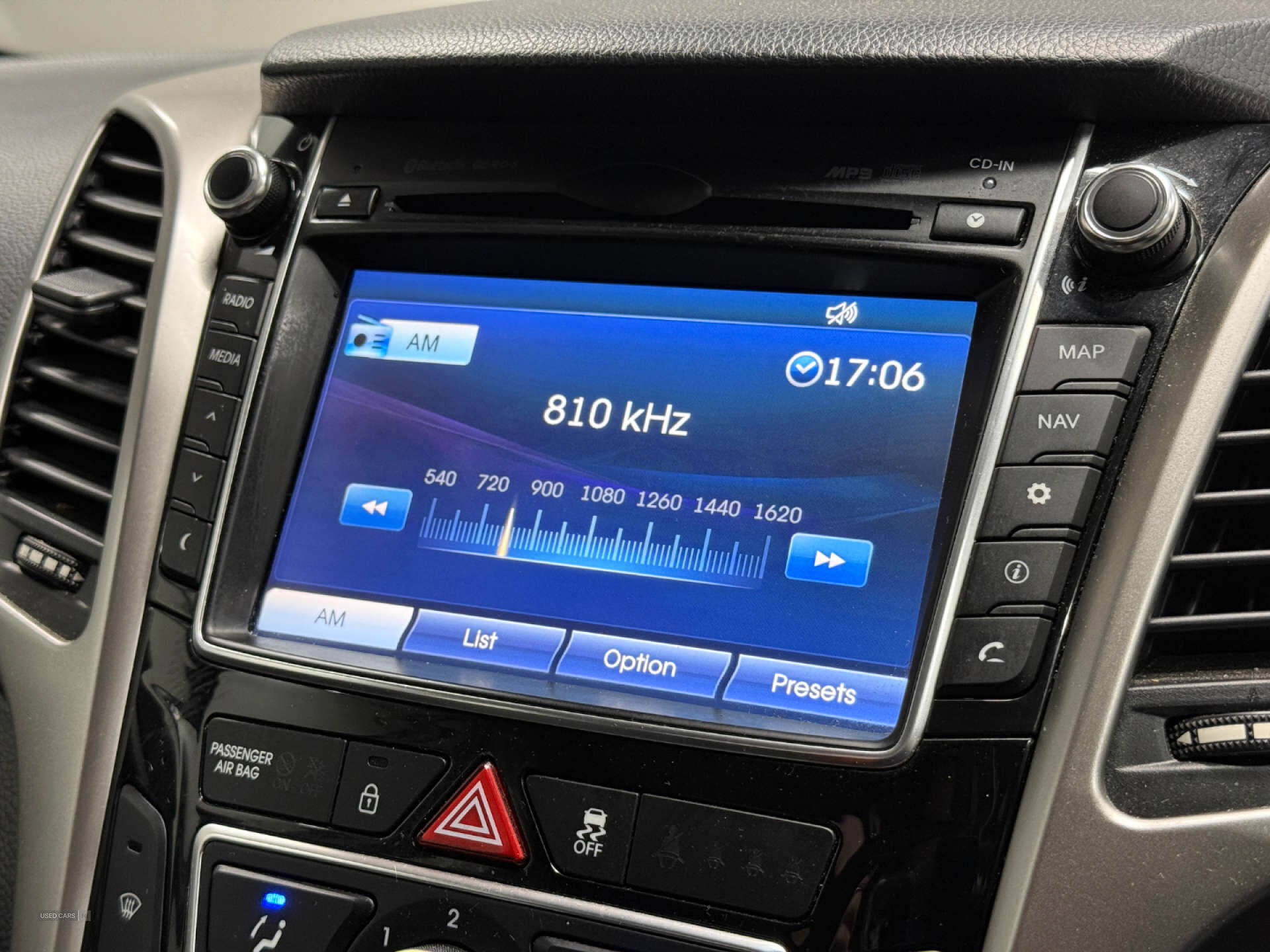 Aug 2015 Hyundai i30 1.6 CRDi Blue Drive SE Nav 5dr