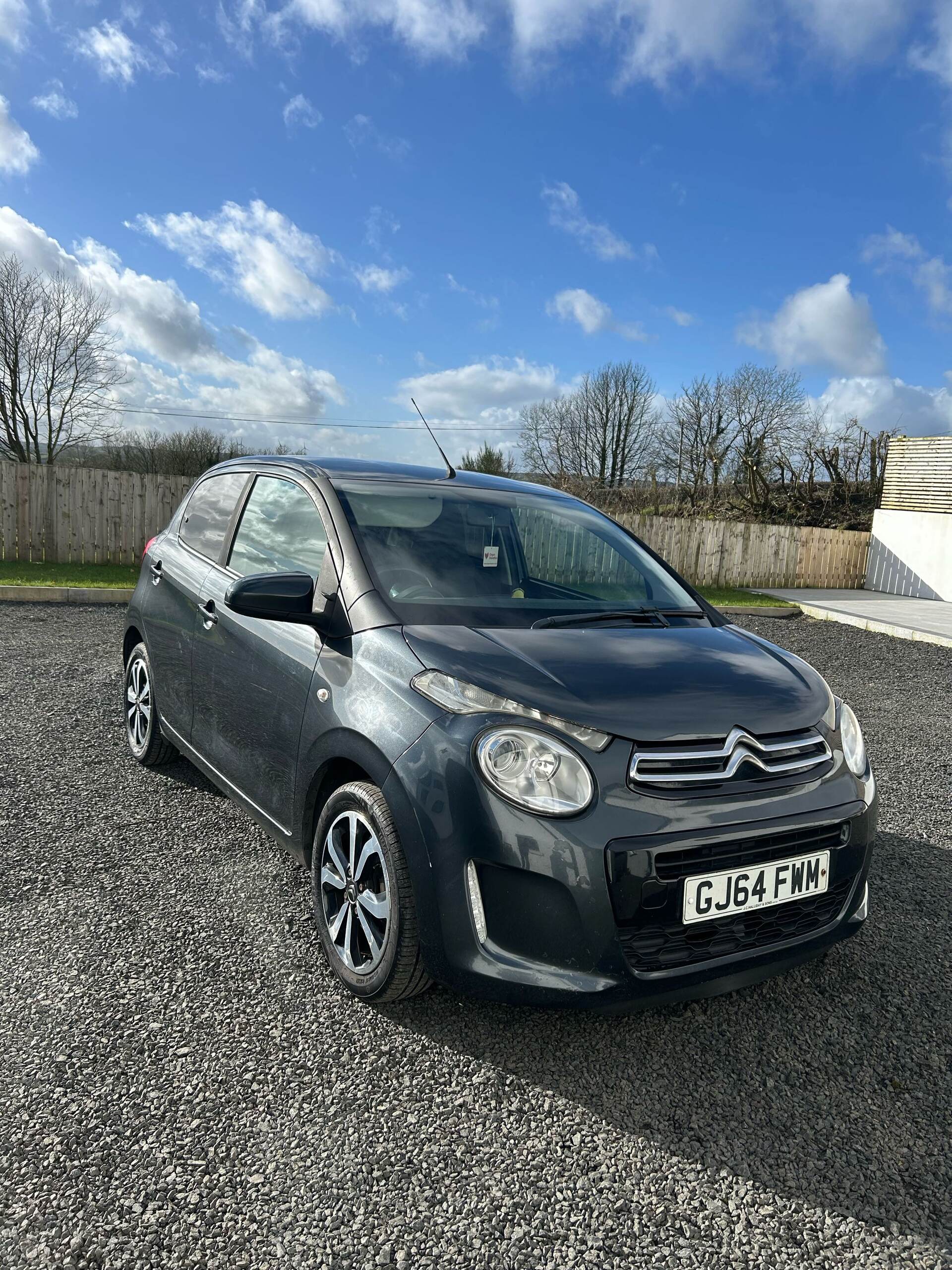 Dec 2014 Citroen C1 1.2 PureTech Flair 5dr