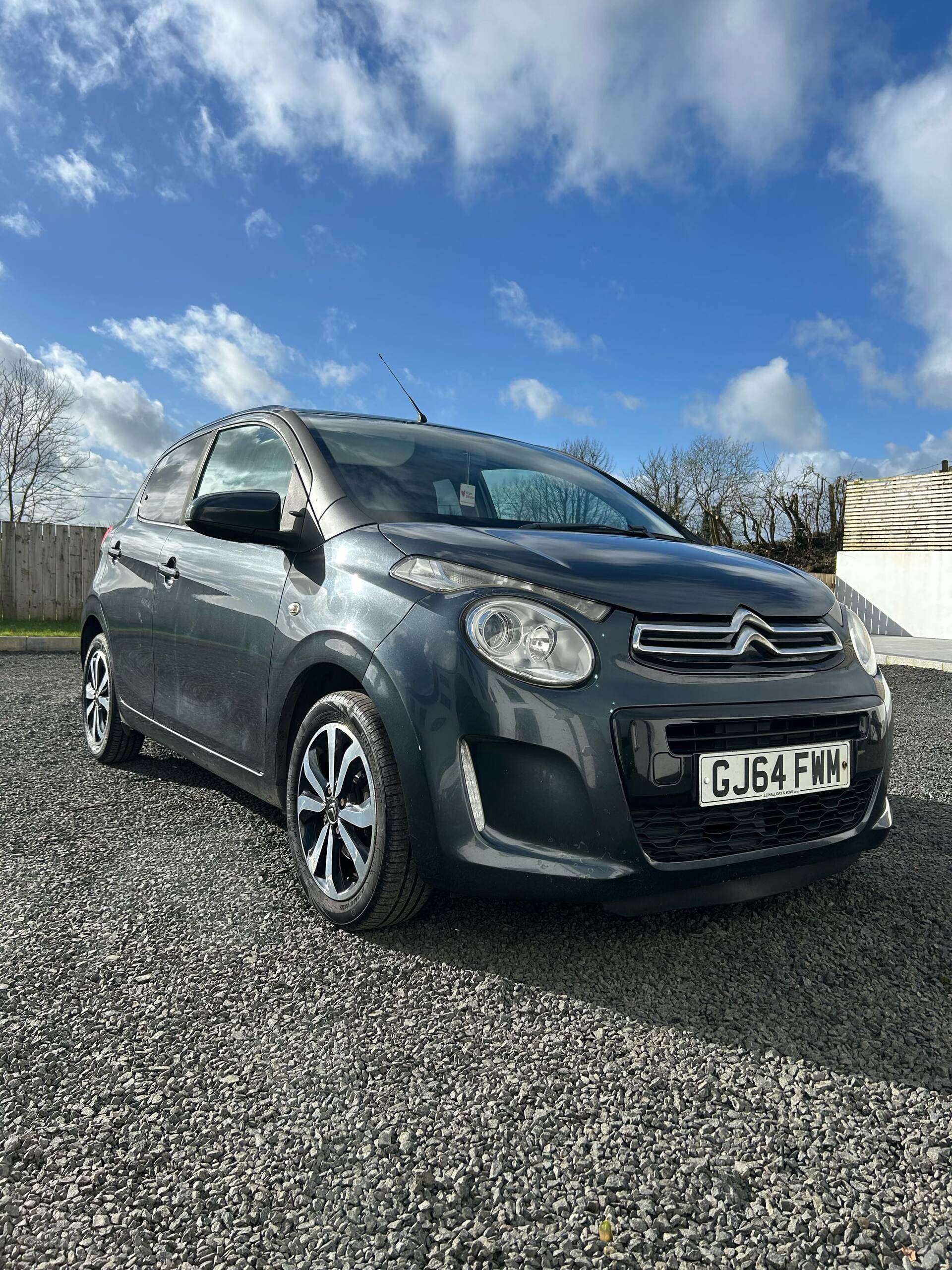 Dec 2014 Citroen C1 1.2 PureTech Flair 5dr