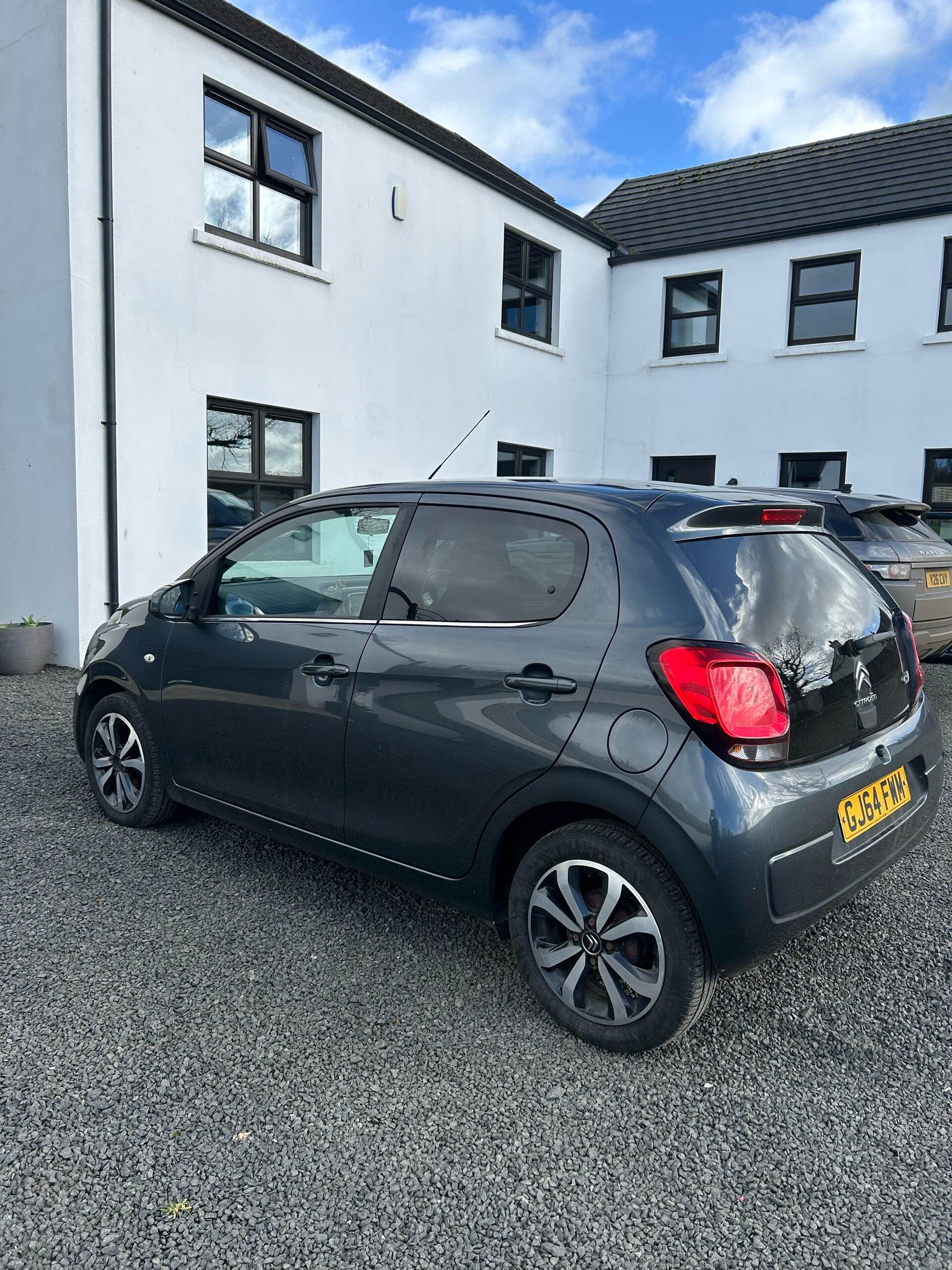 Dec 2014 Citroen C1 1.2 PureTech Flair 5dr