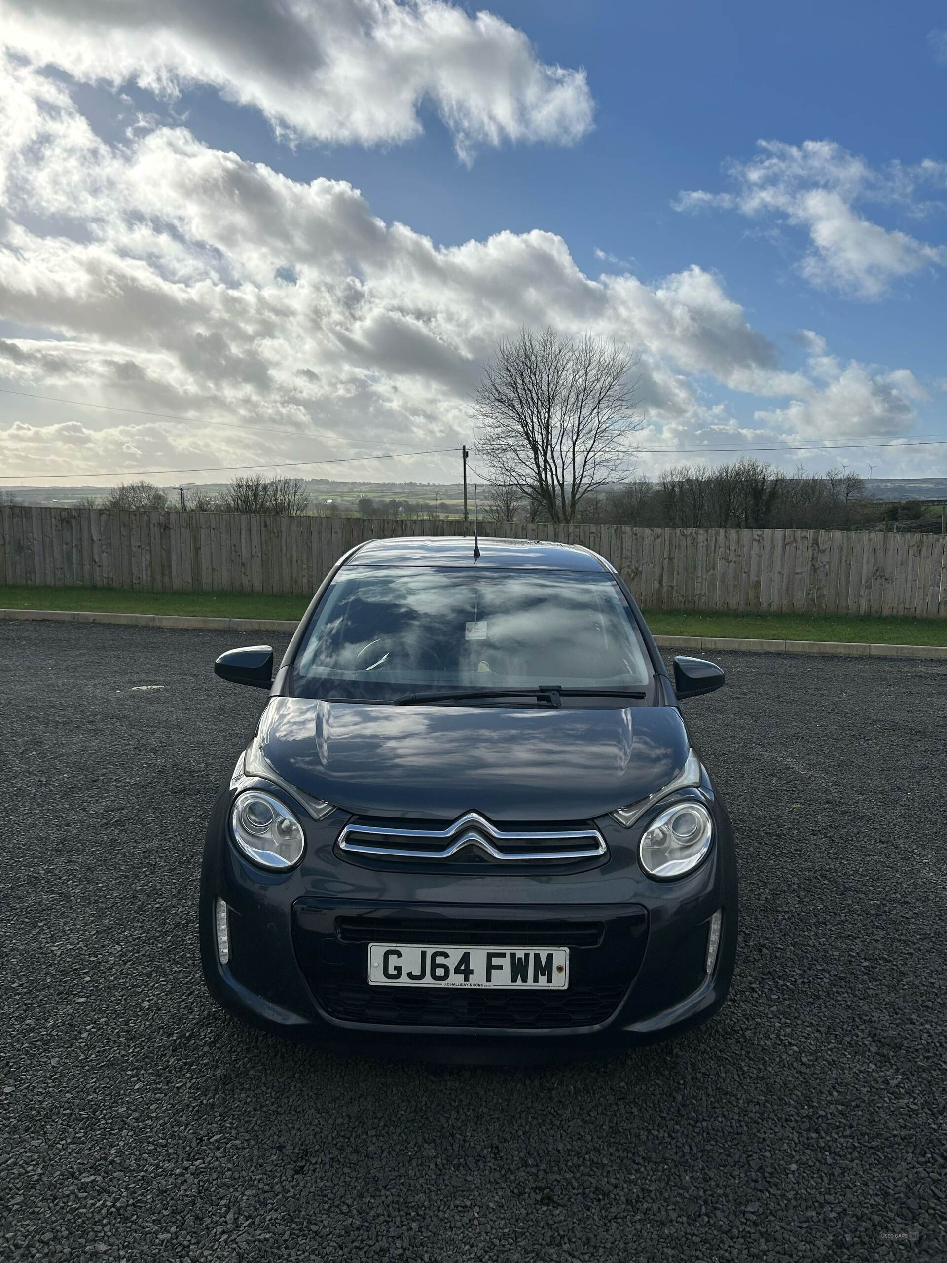 Dec 2014 Citroen C1 1.2 PureTech Flair 5dr