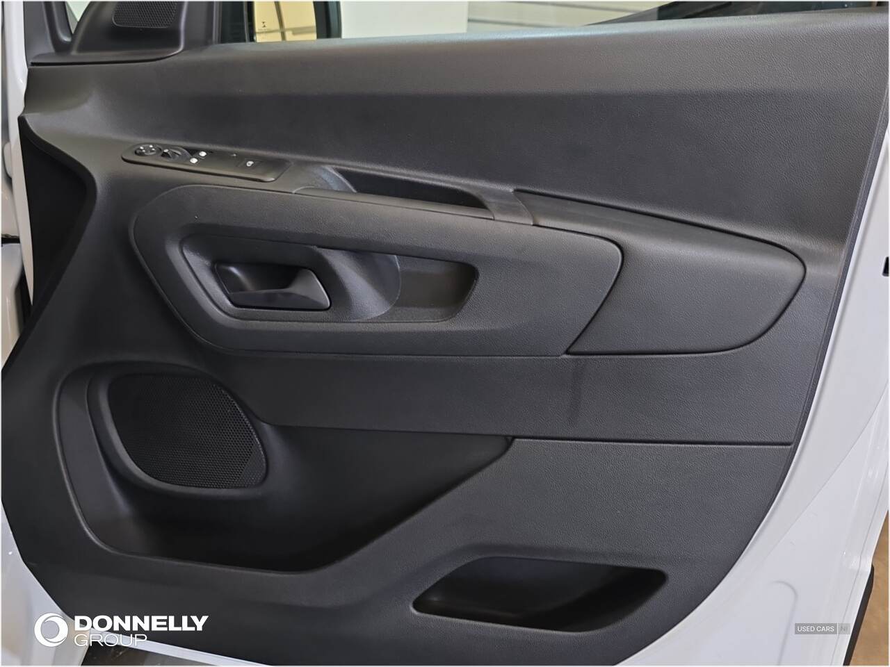 Feb 2020 Vauxhall Combo 2000 1.5 Turbo D 100ps H1 Edition Van