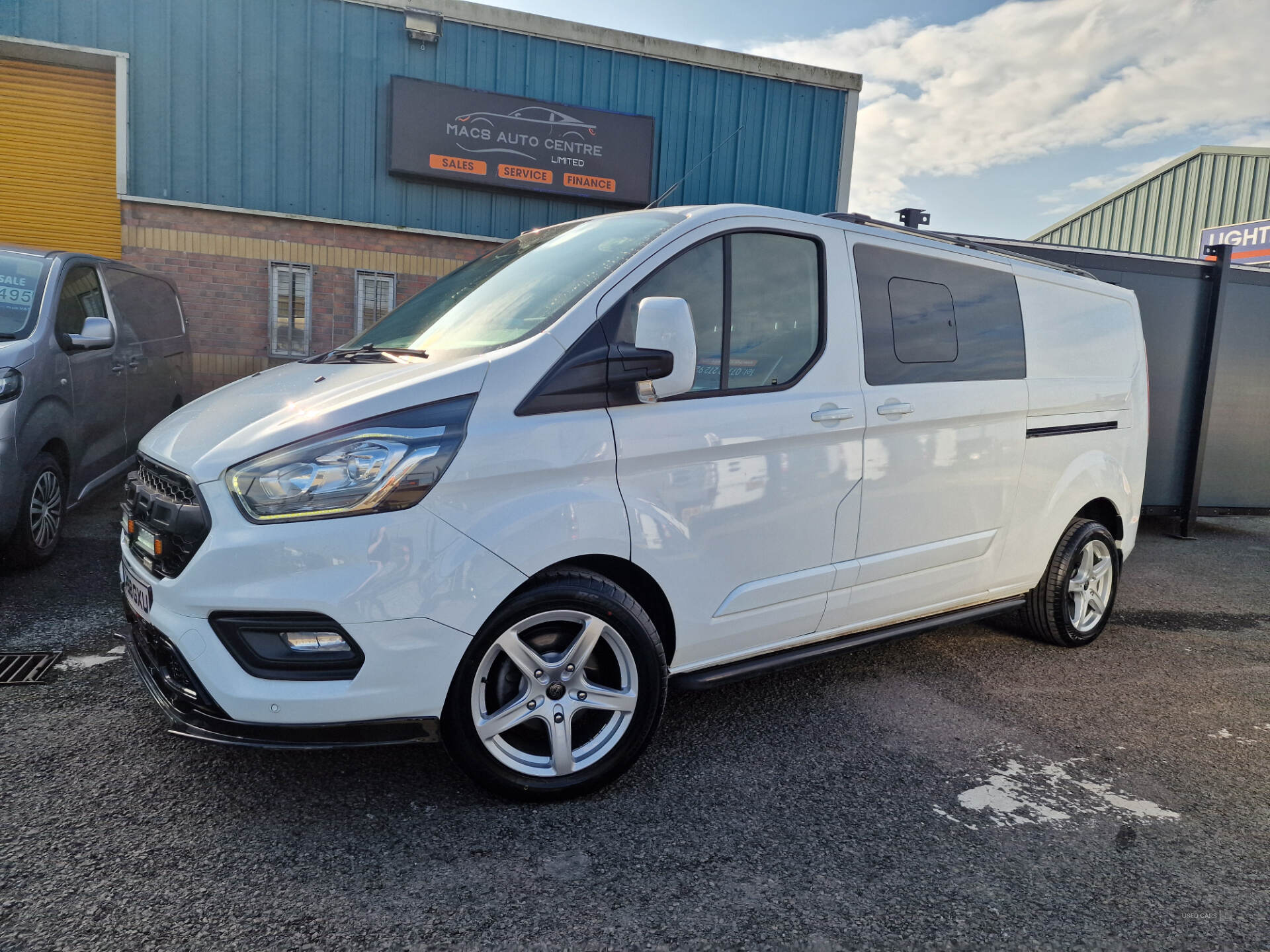 Sep 2018 Ford Transit Custom 2.0 EcoBlue 130ps Low Roof D/Cab Limited Van