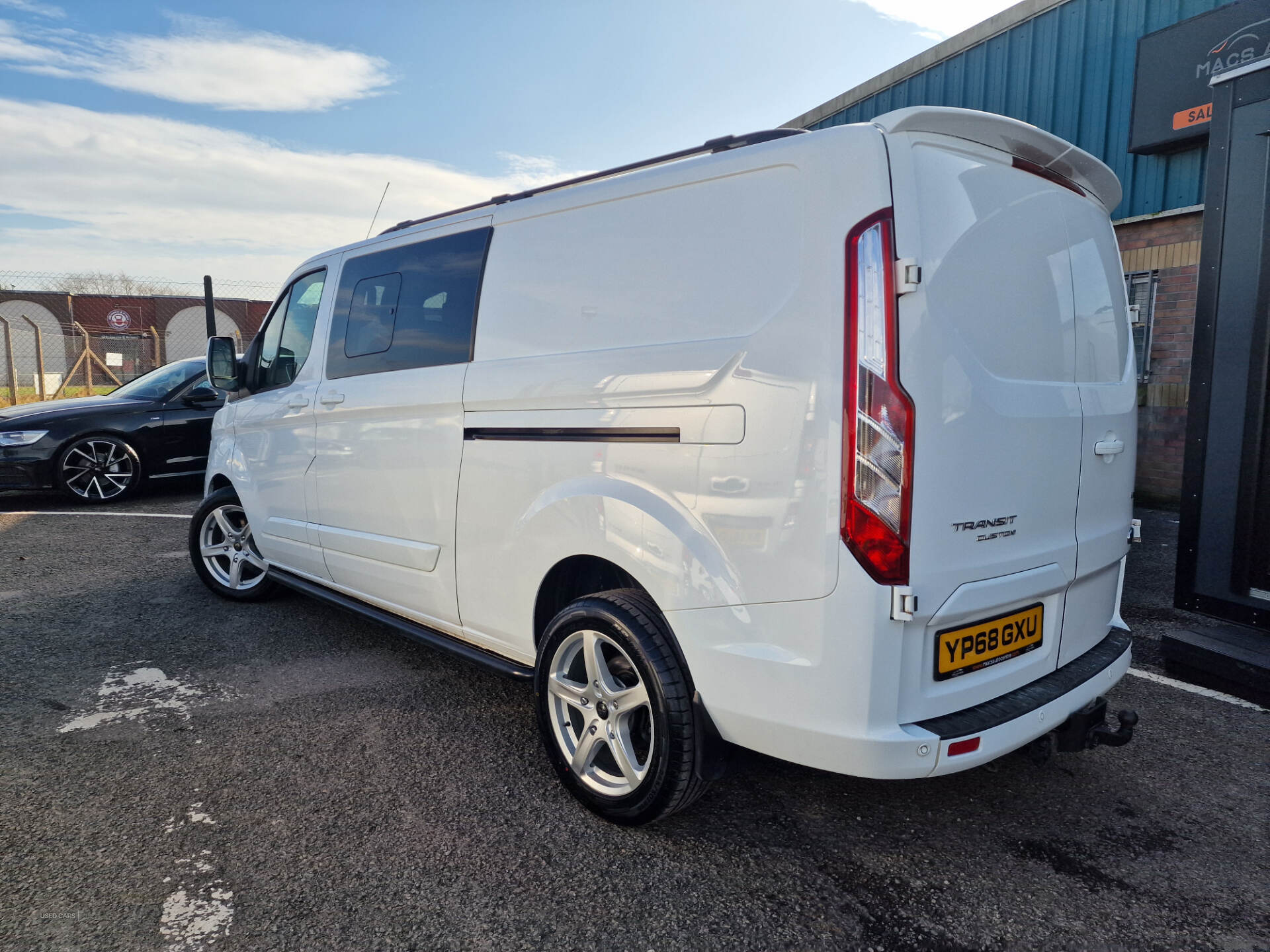 Sep 2018 Ford Transit Custom 2.0 EcoBlue 130ps Low Roof D/Cab Limited Van