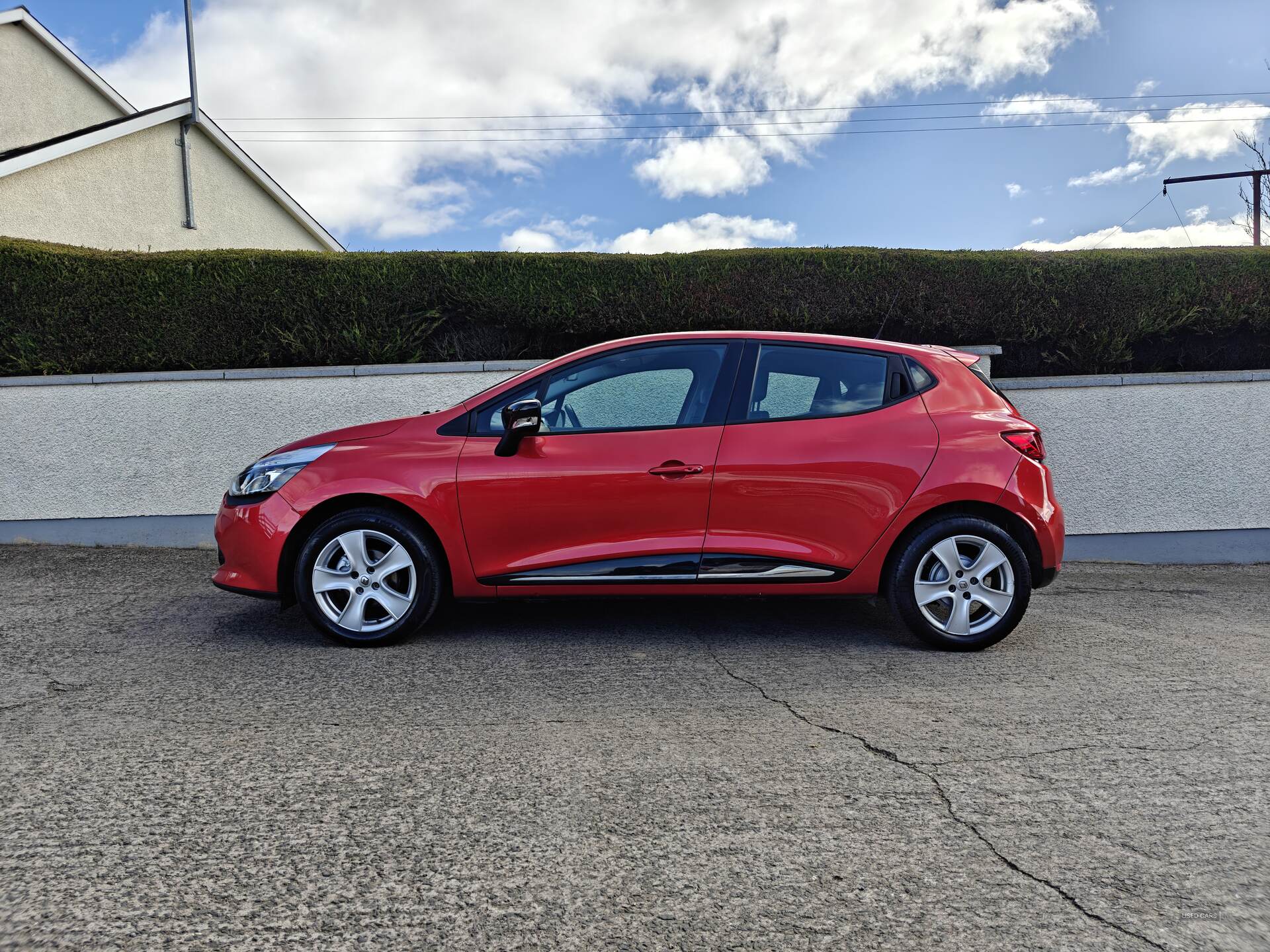 Aug 2016 Renault Clio 1.2 16V Dynamique Nav 5dr