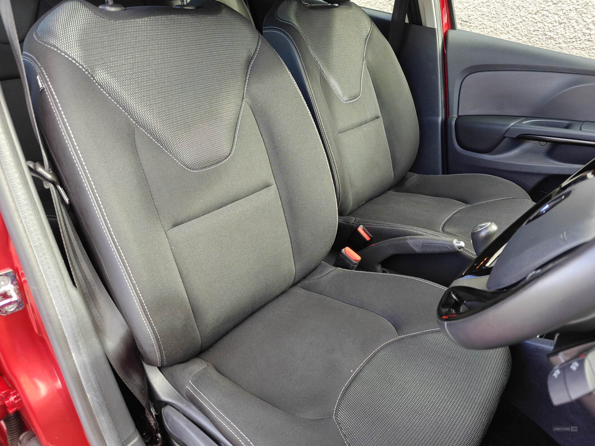 Aug 2016 Renault Clio 1.2 16V Dynamique Nav 5dr